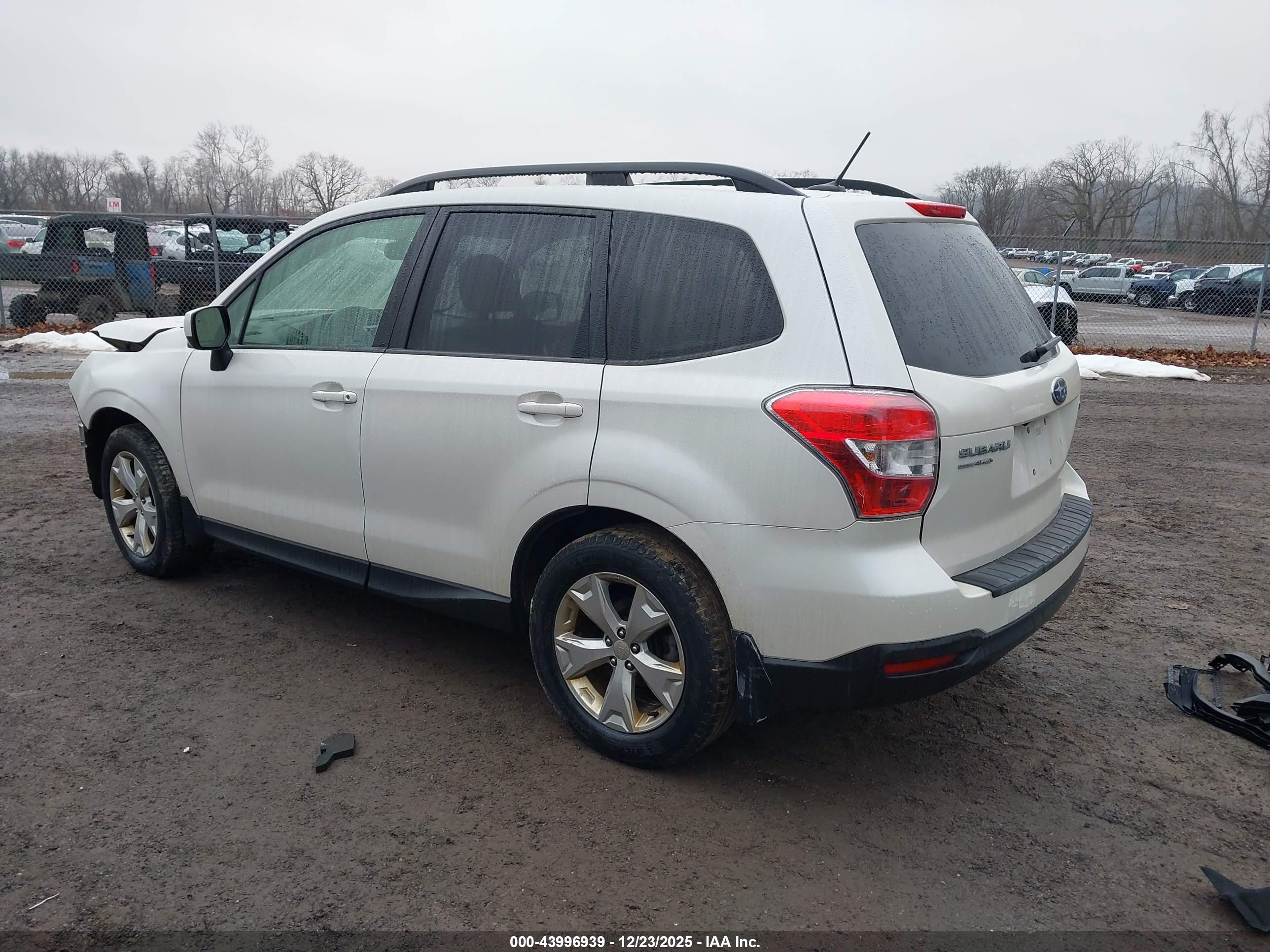 SUBARU FORESTER image 3