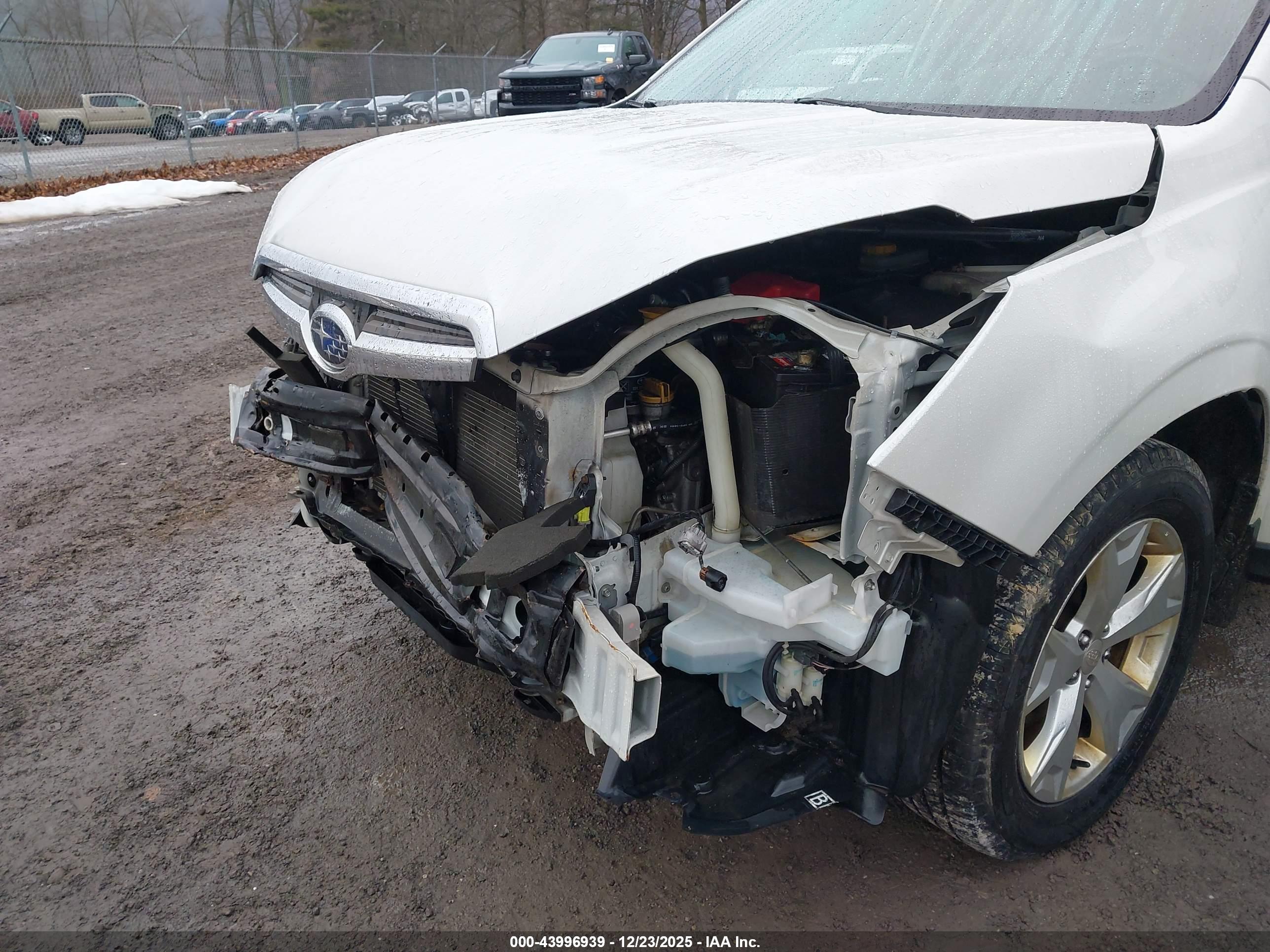 SUBARU FORESTER image 6