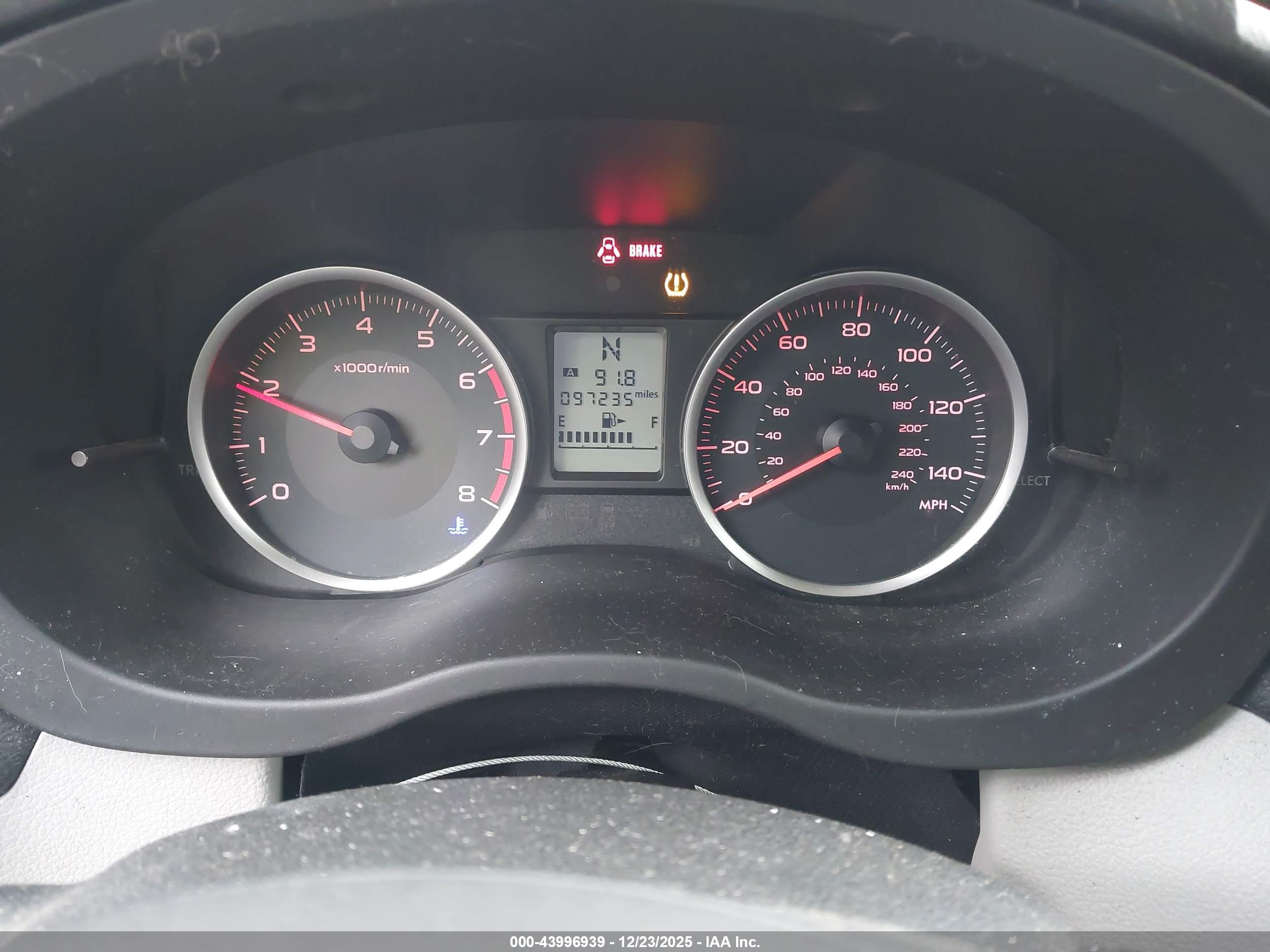 SUBARU FORESTER image 7