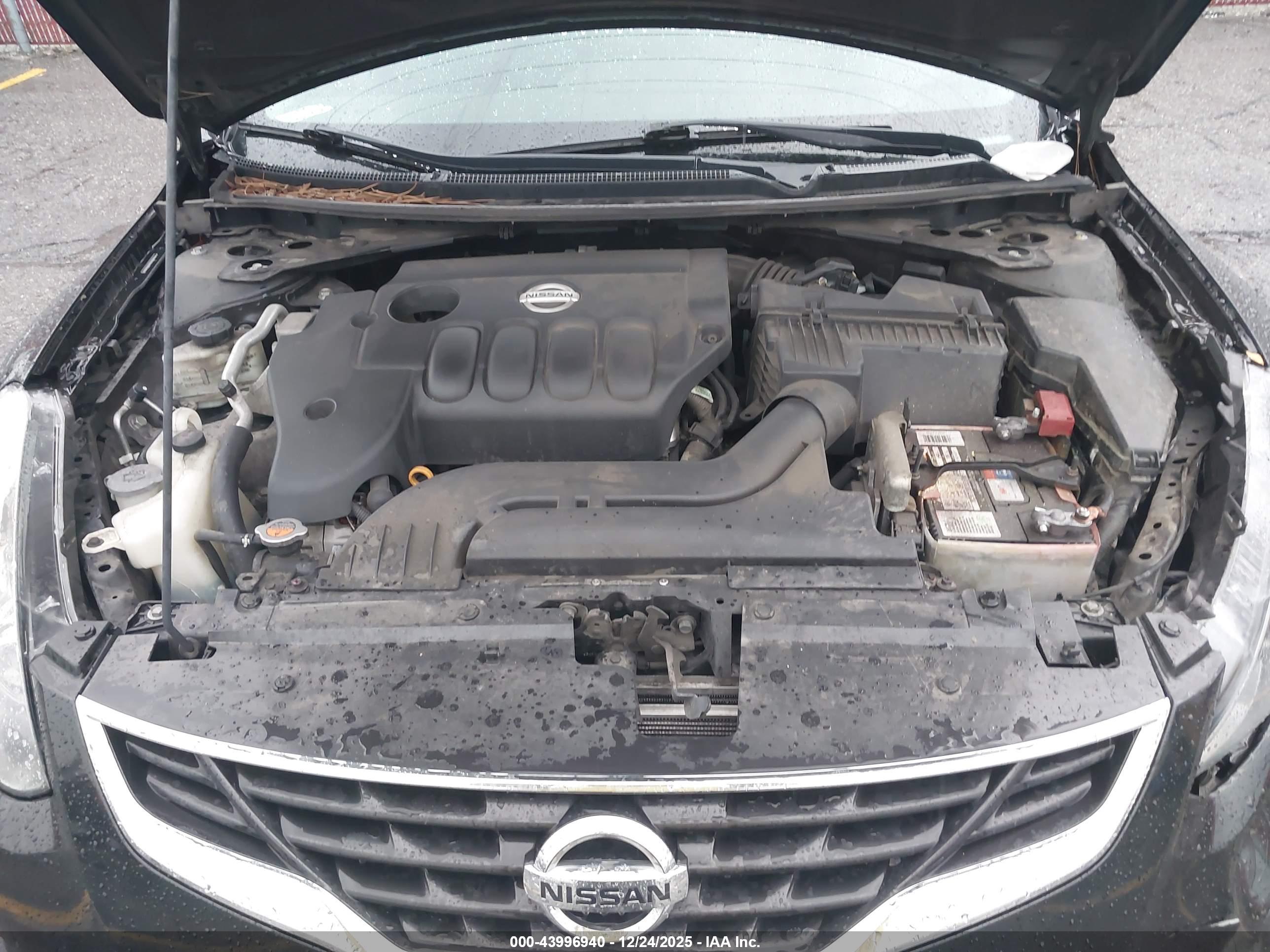 NISSAN ALTIMA image 10
