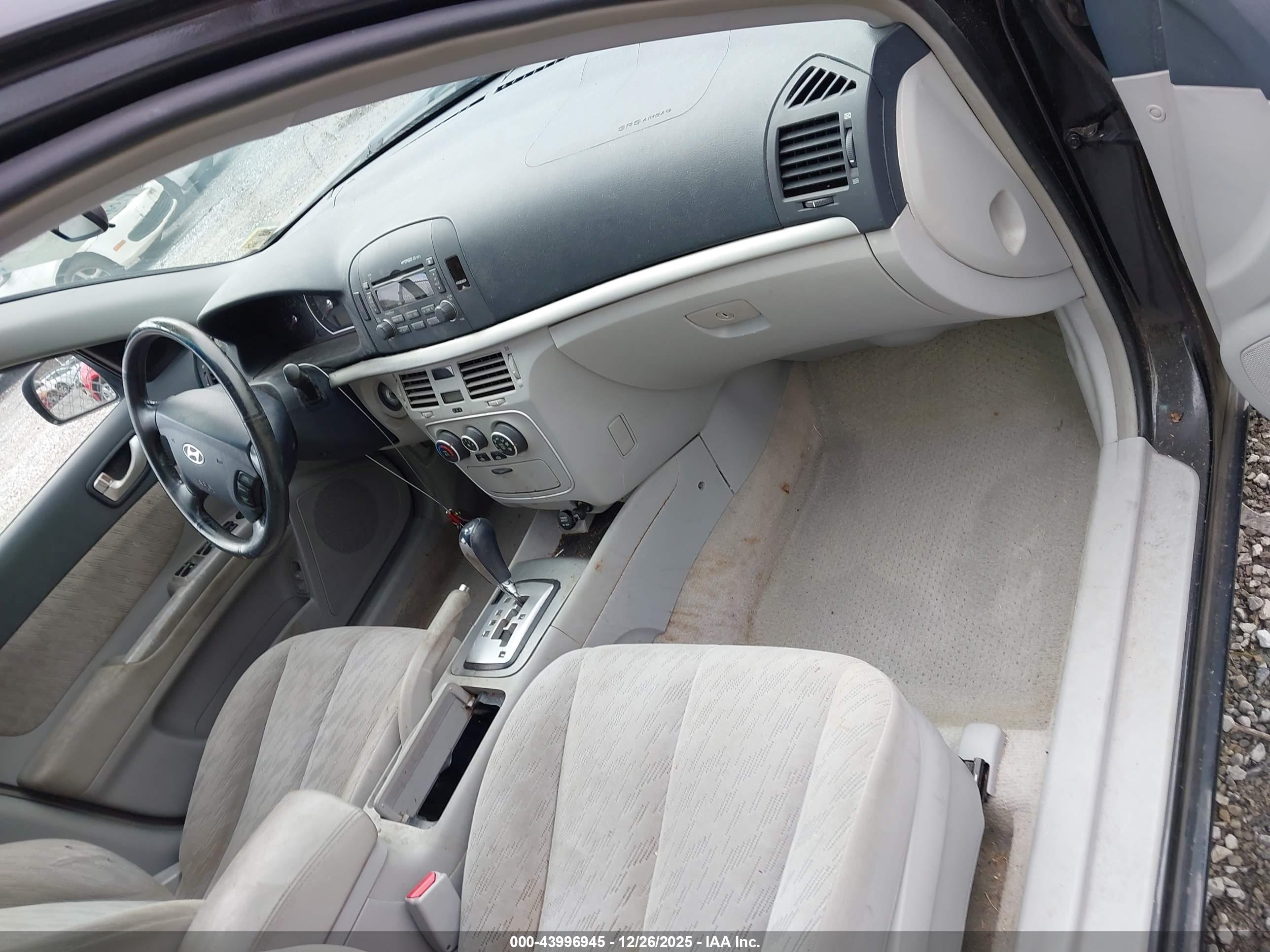HYUNDAI SONATA image 5