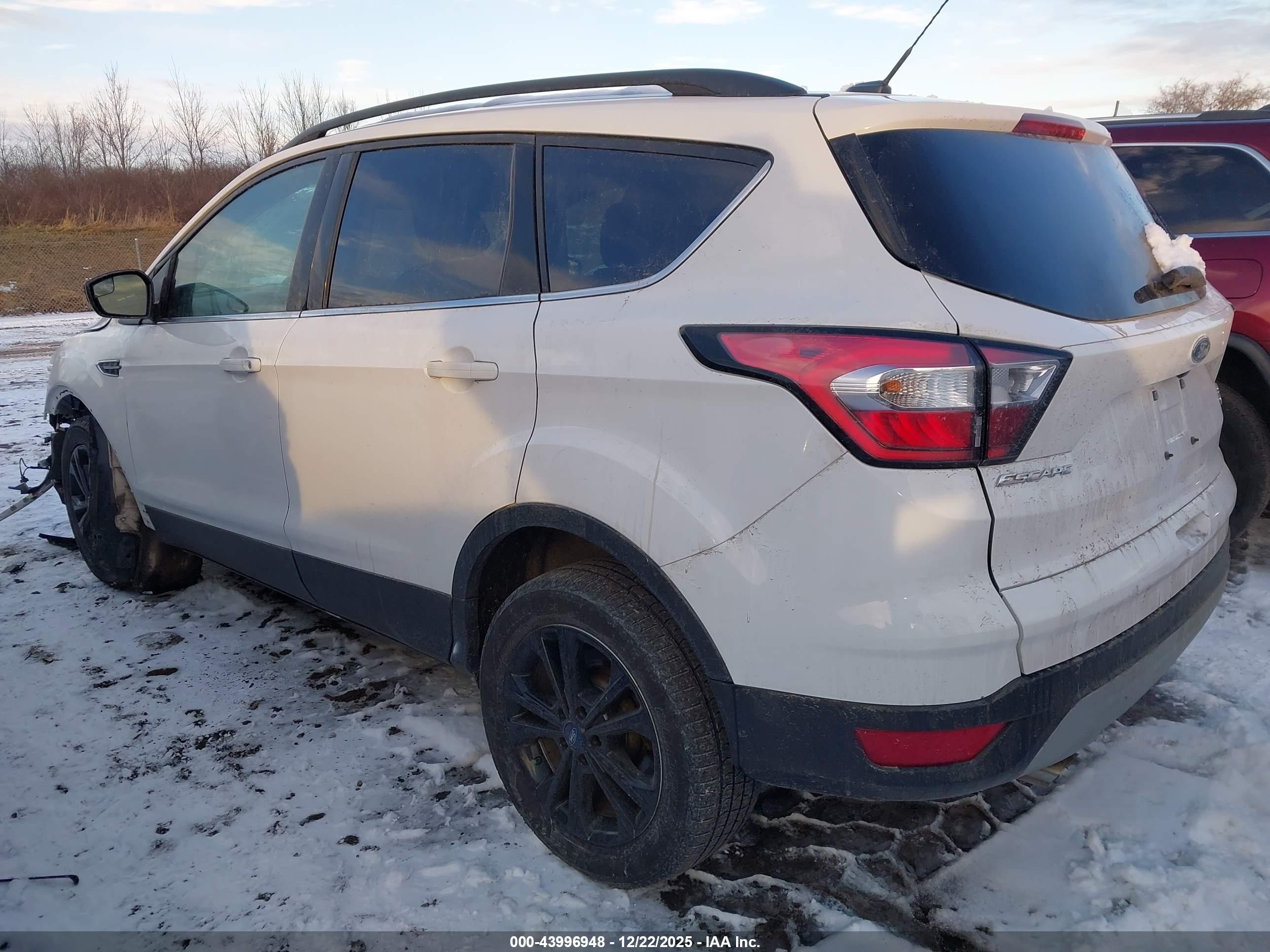 FORD ESCAPE image 3