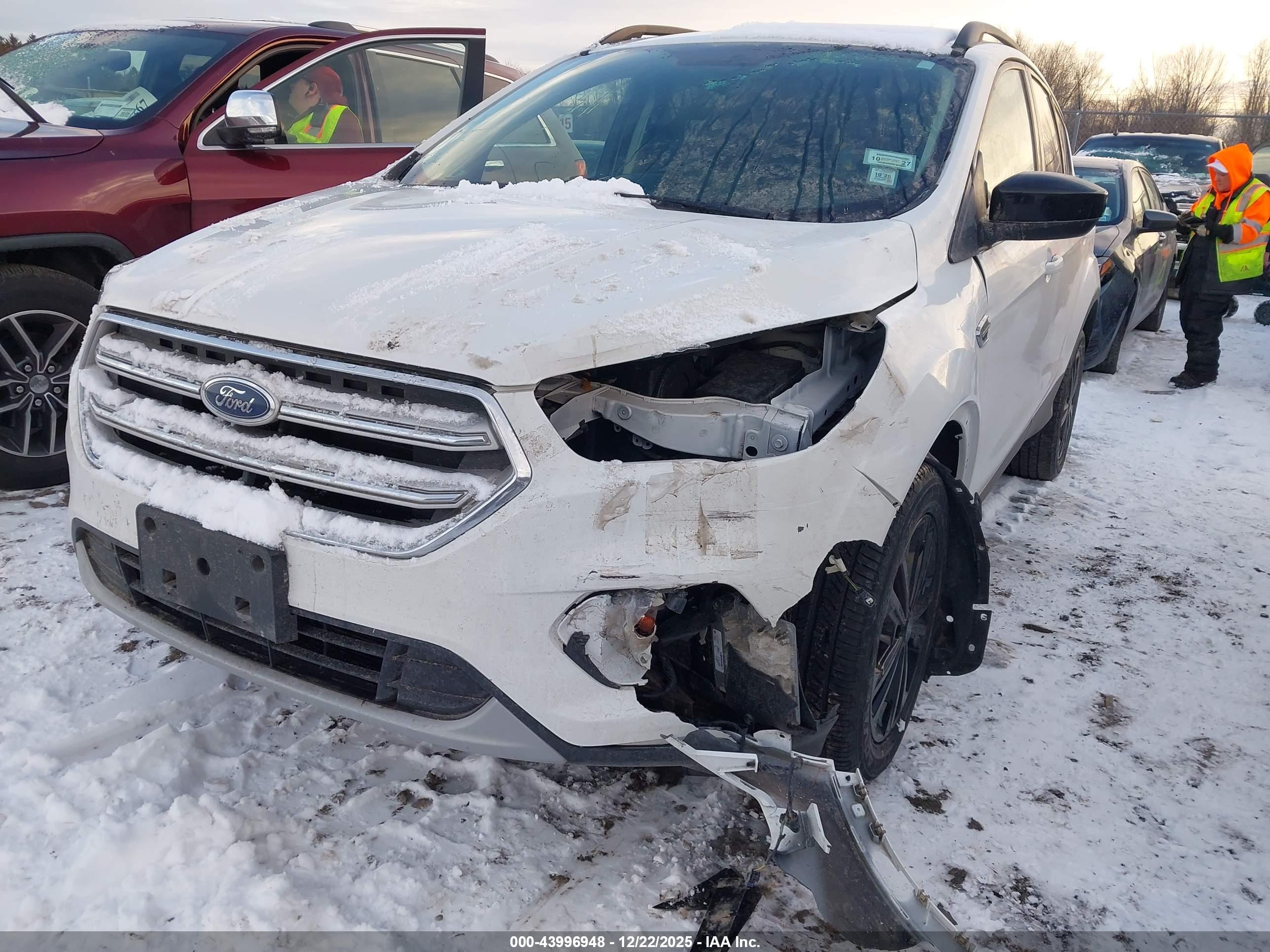 FORD ESCAPE image 6