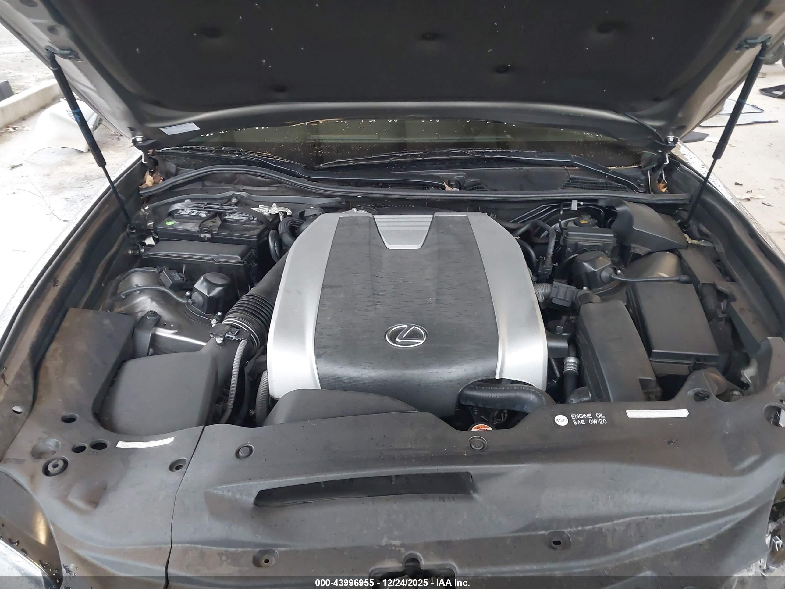 LEXUS GS image 10