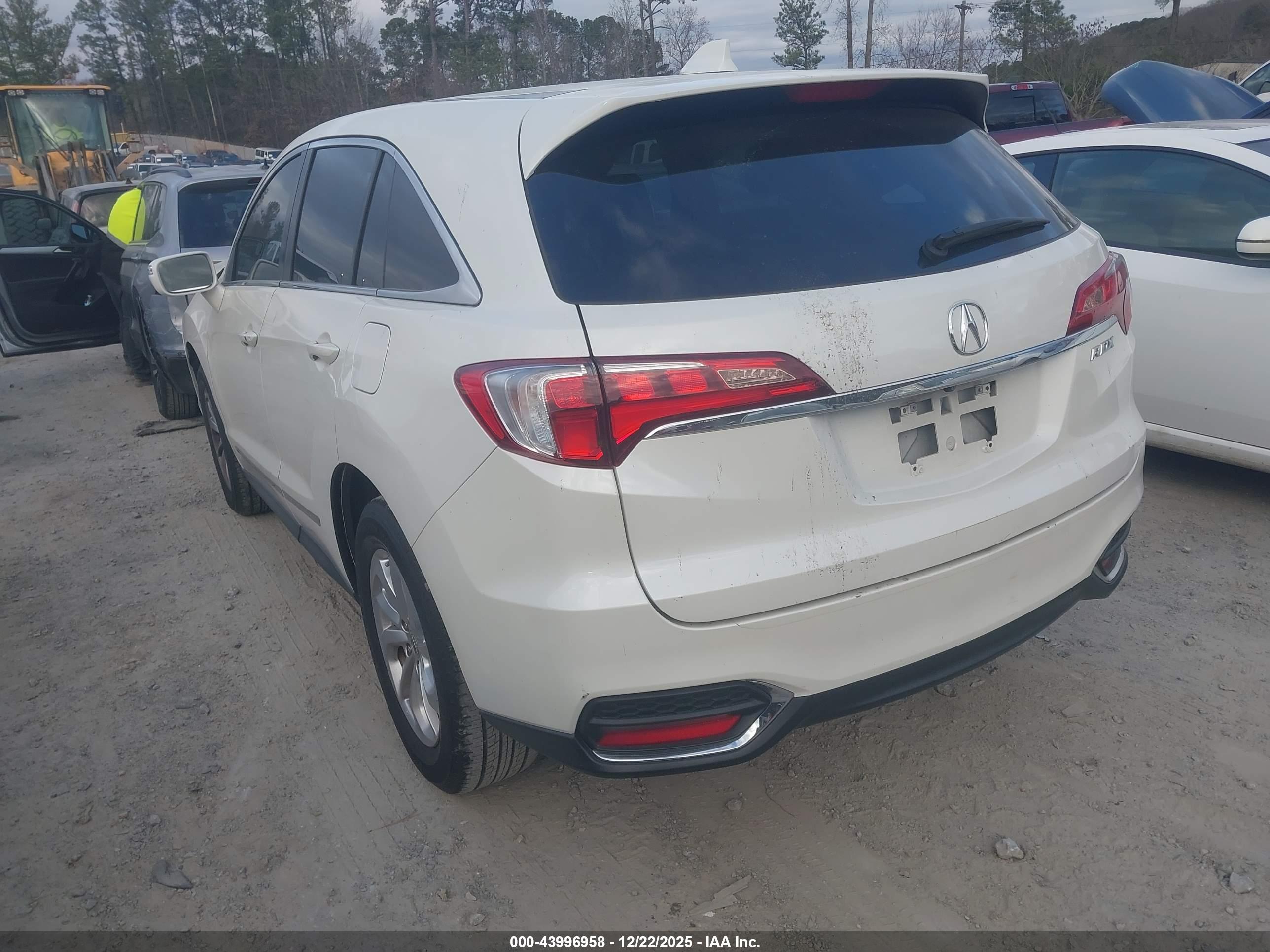 ACURA RDX image 3