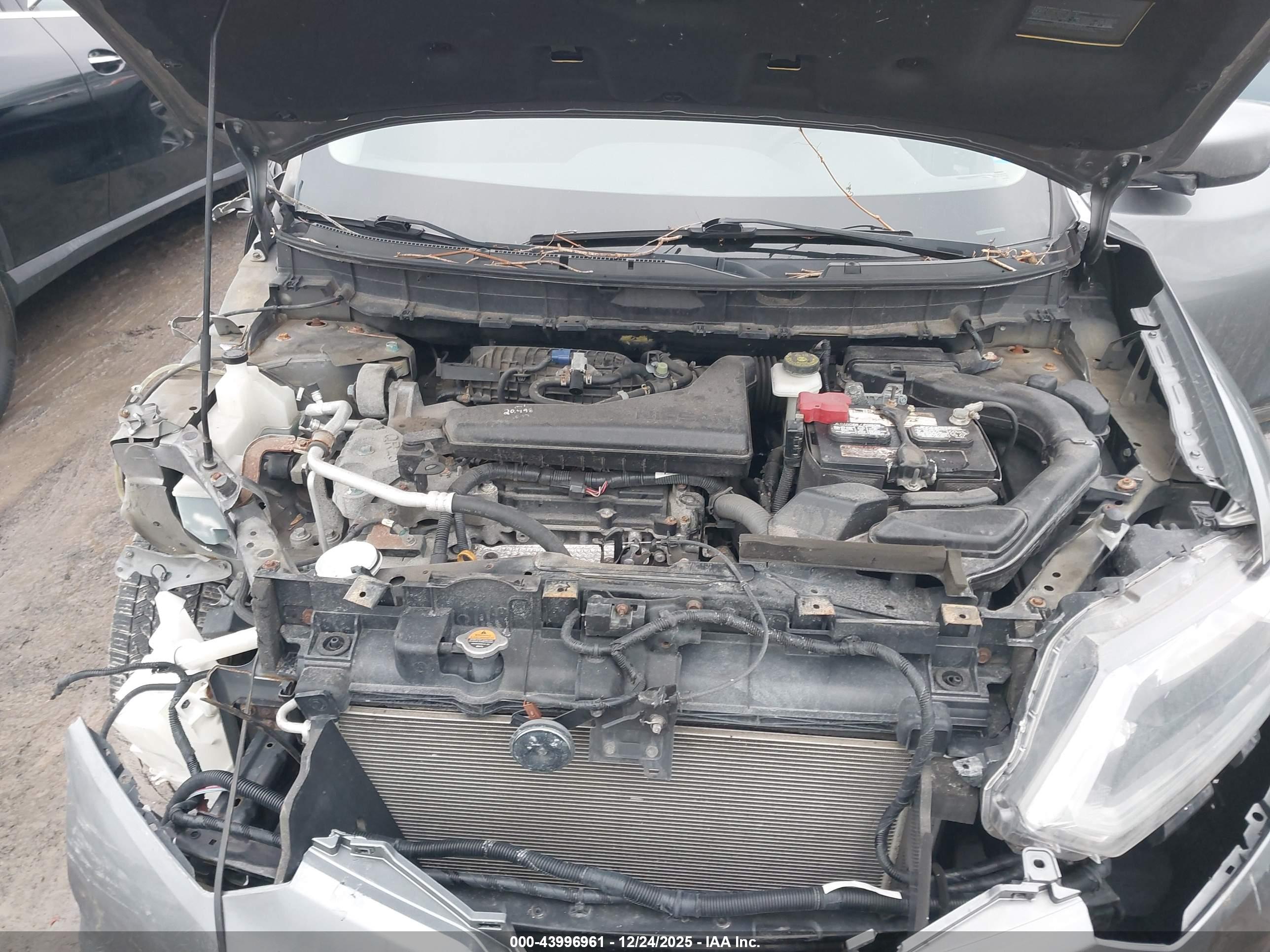 NISSAN ROGUE image 10