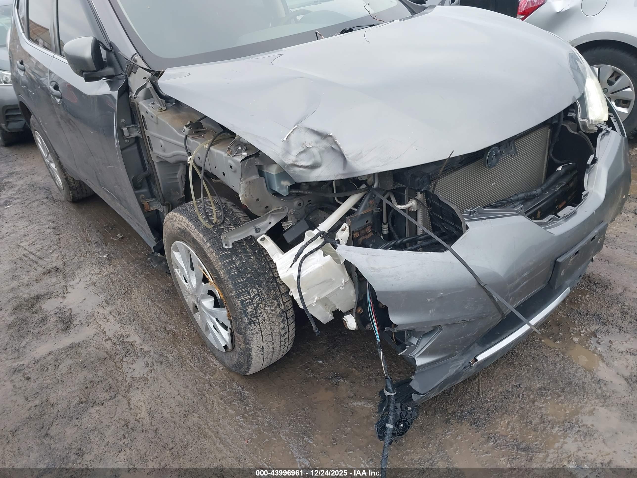 NISSAN ROGUE image 6