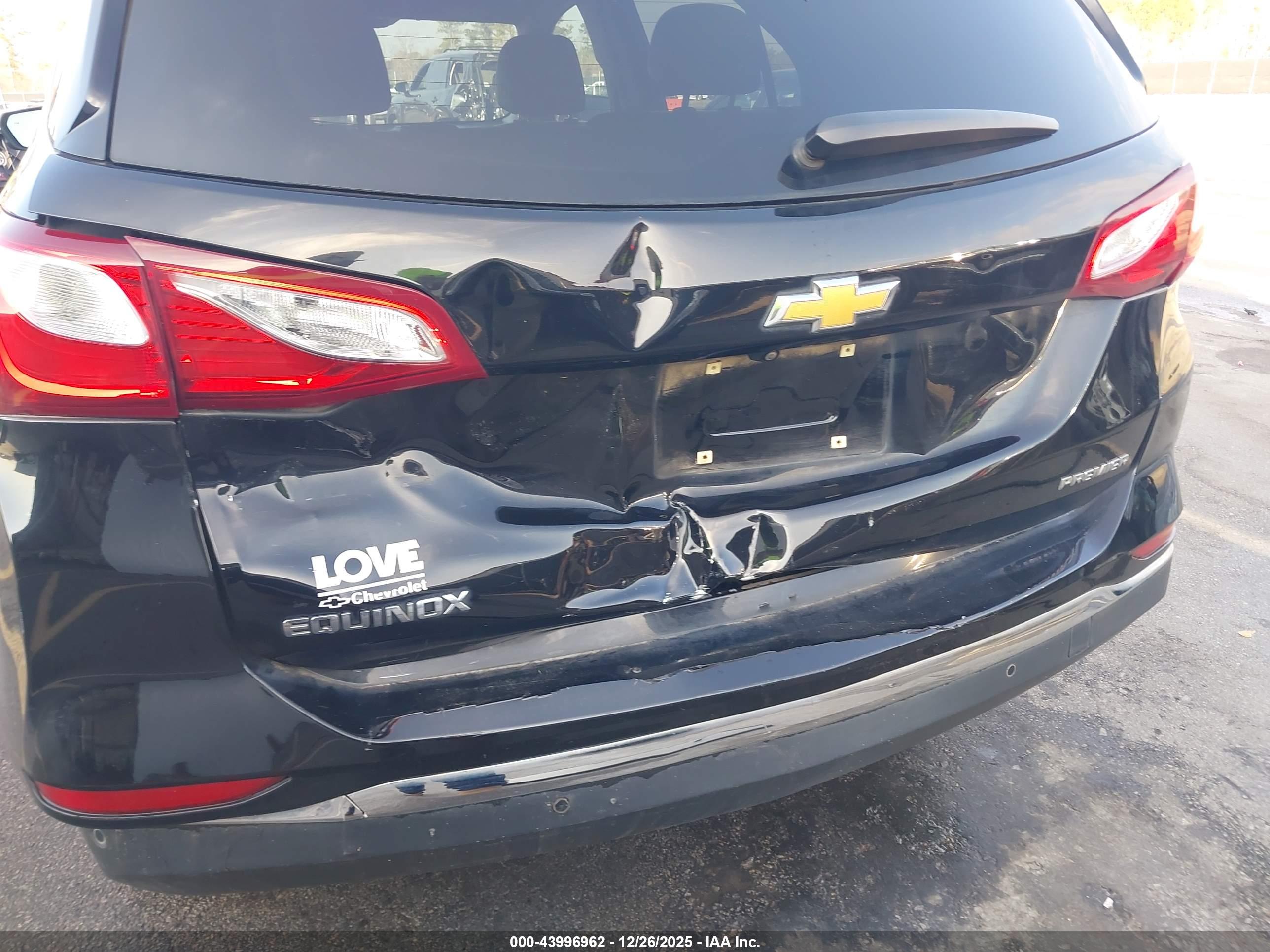 CHEVROLET EQUINOX image 6