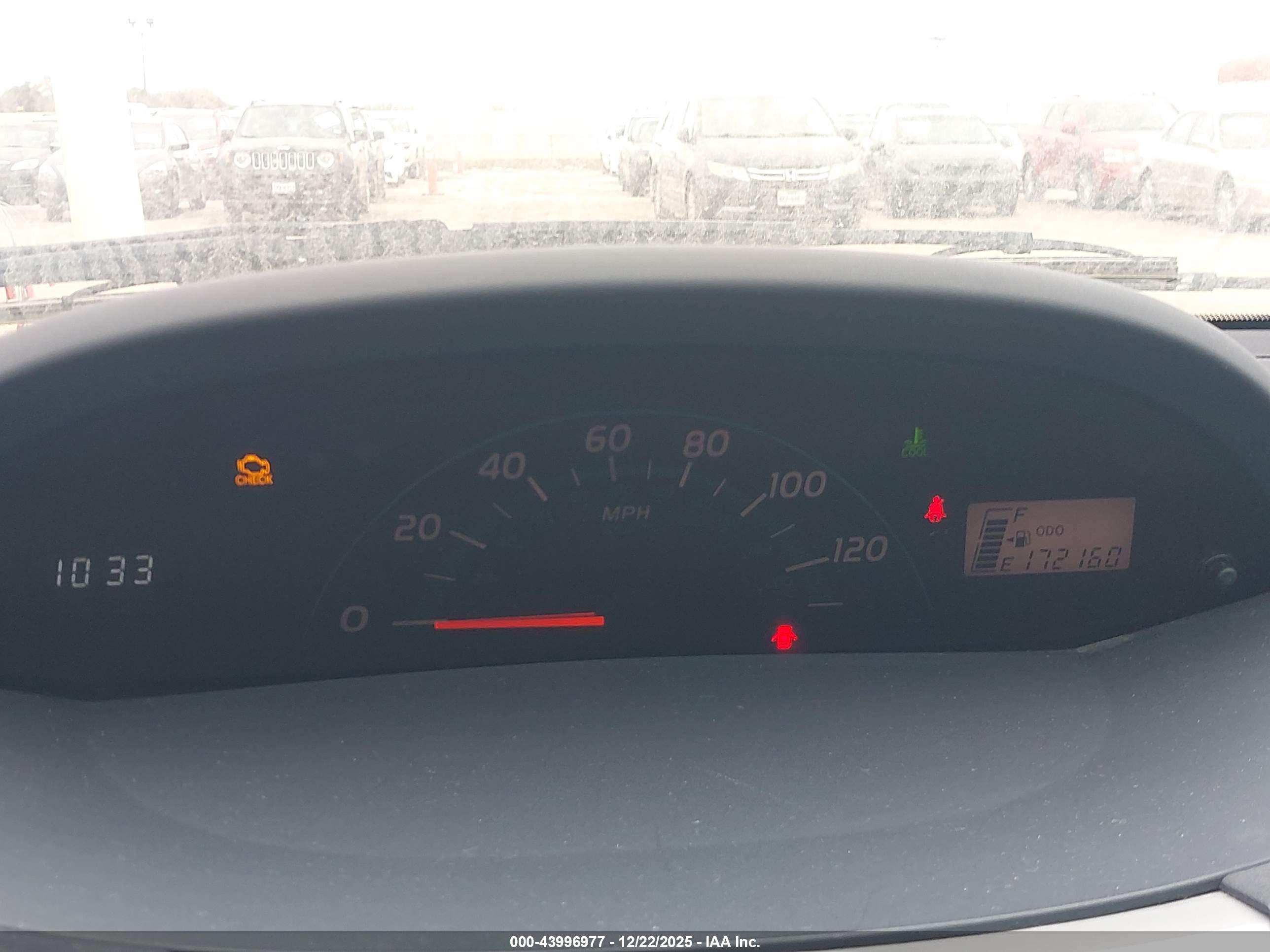 TOYOTA YARIS image 7