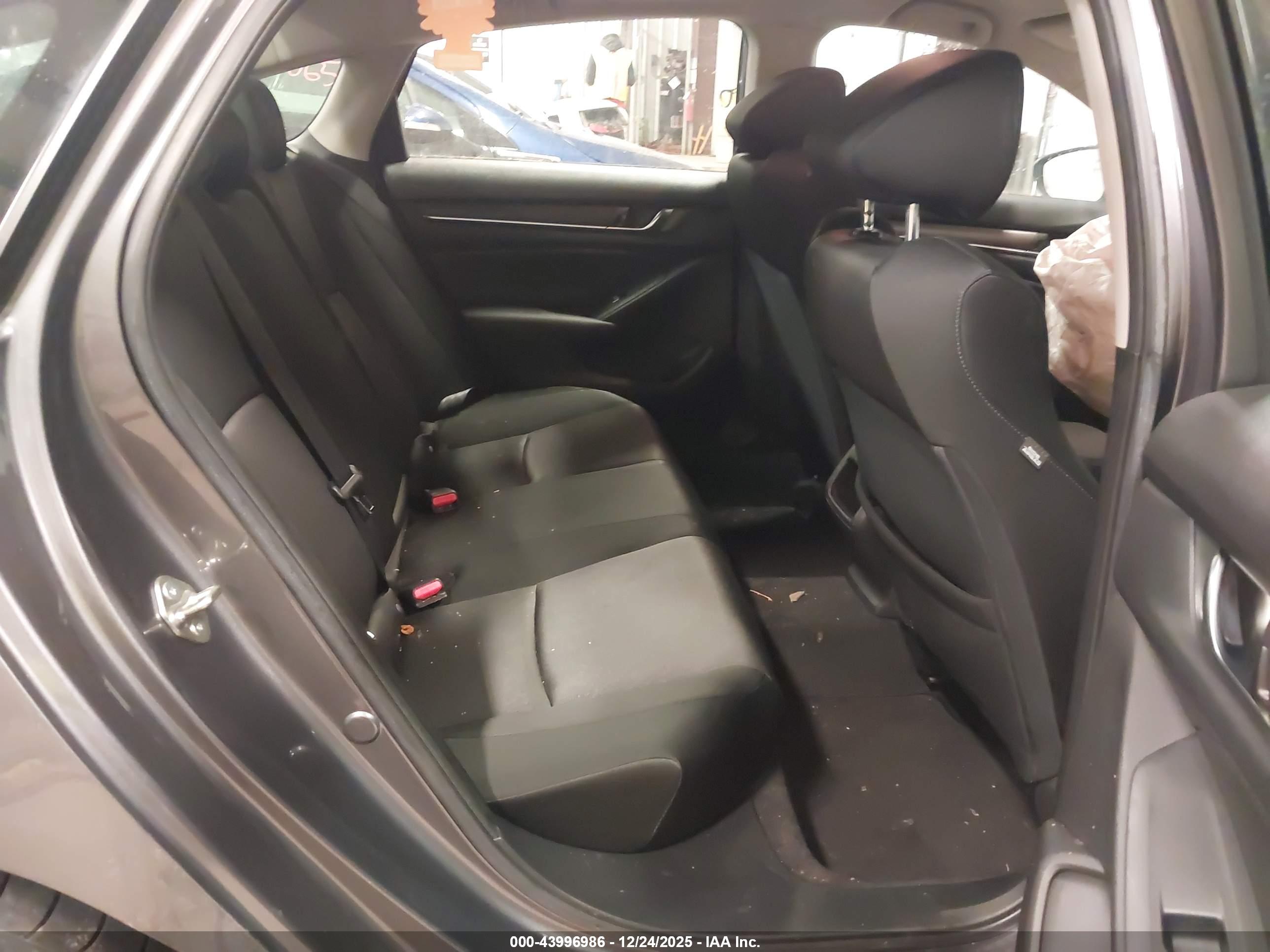 HONDA ACCORD image 8