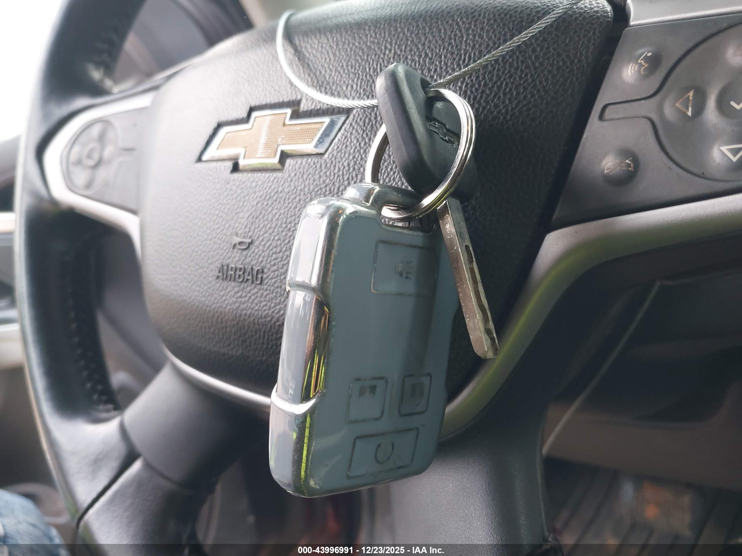 CHEVROLET COLORADO image 11