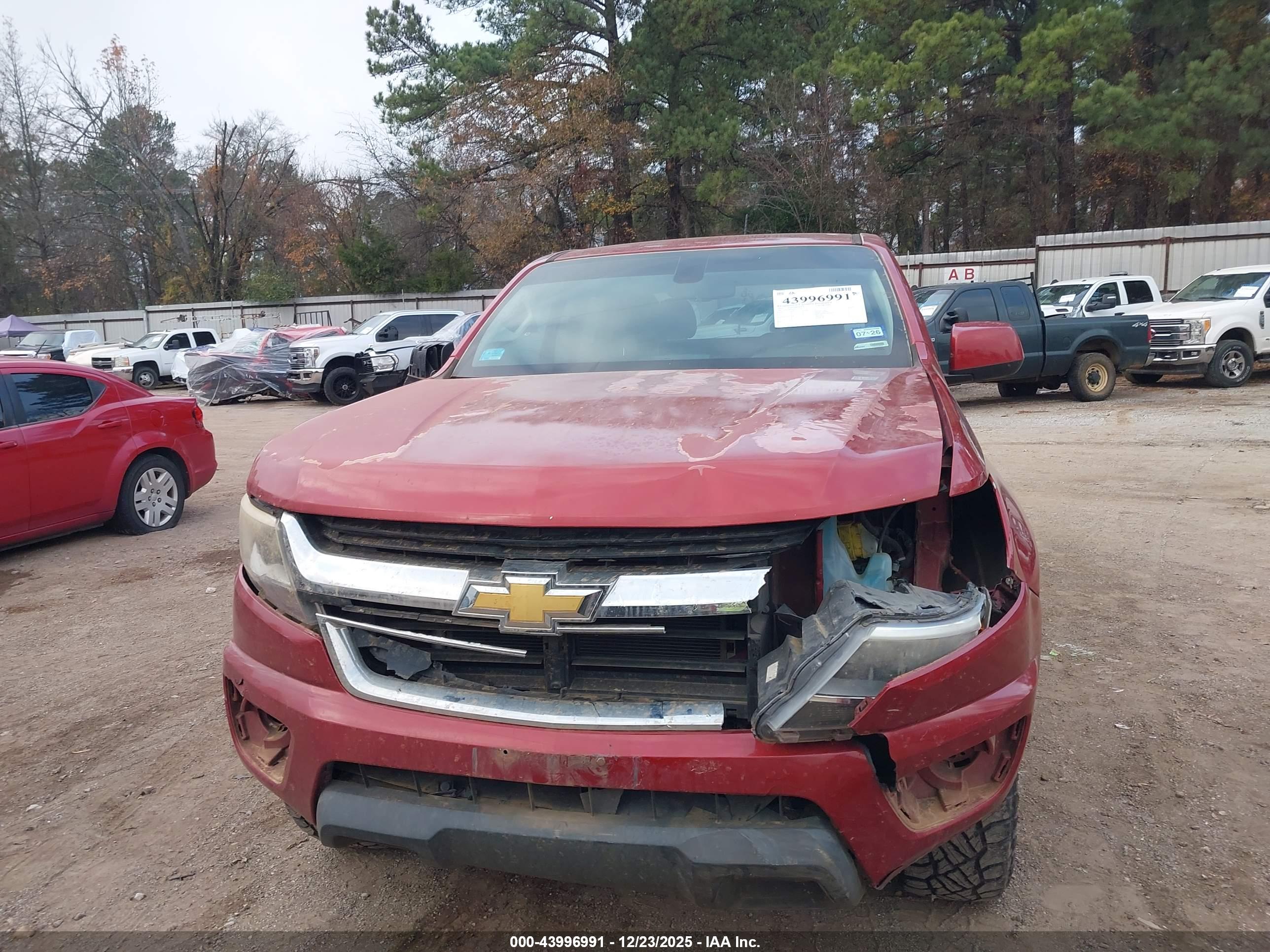 CHEVROLET COLORADO image 6