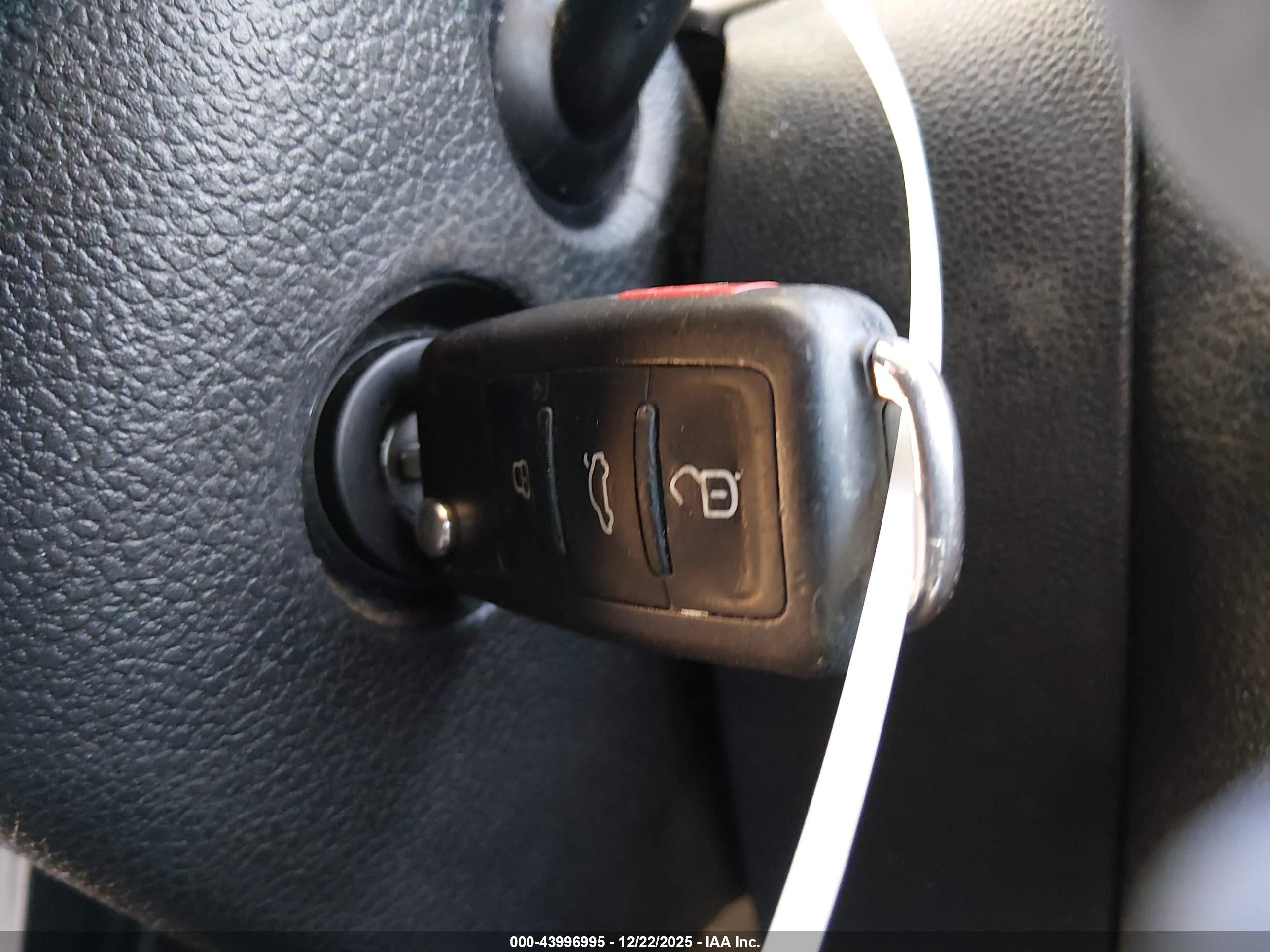 VOLKSWAGEN JETTA image 11