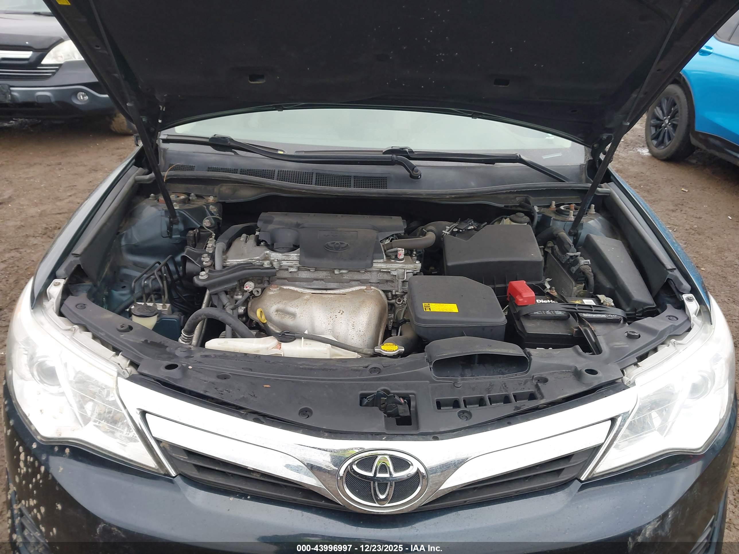 TOYOTA CAMRY image 10
