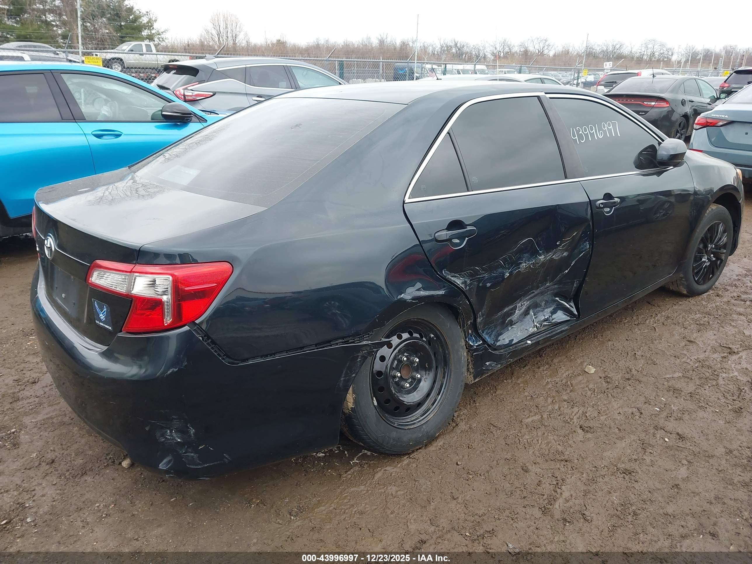 TOYOTA CAMRY image 4