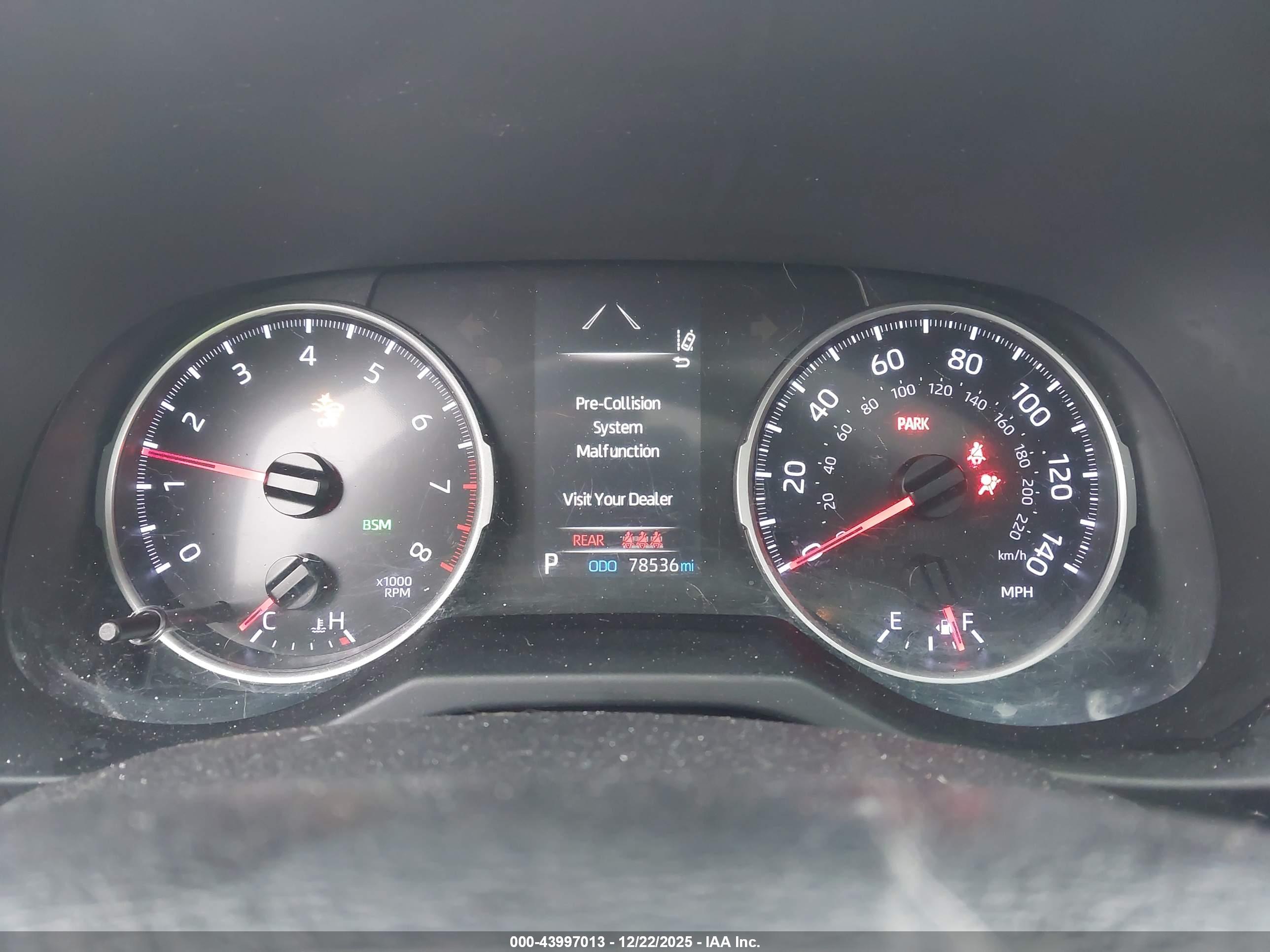 TOYOTA RAV4 image 7
