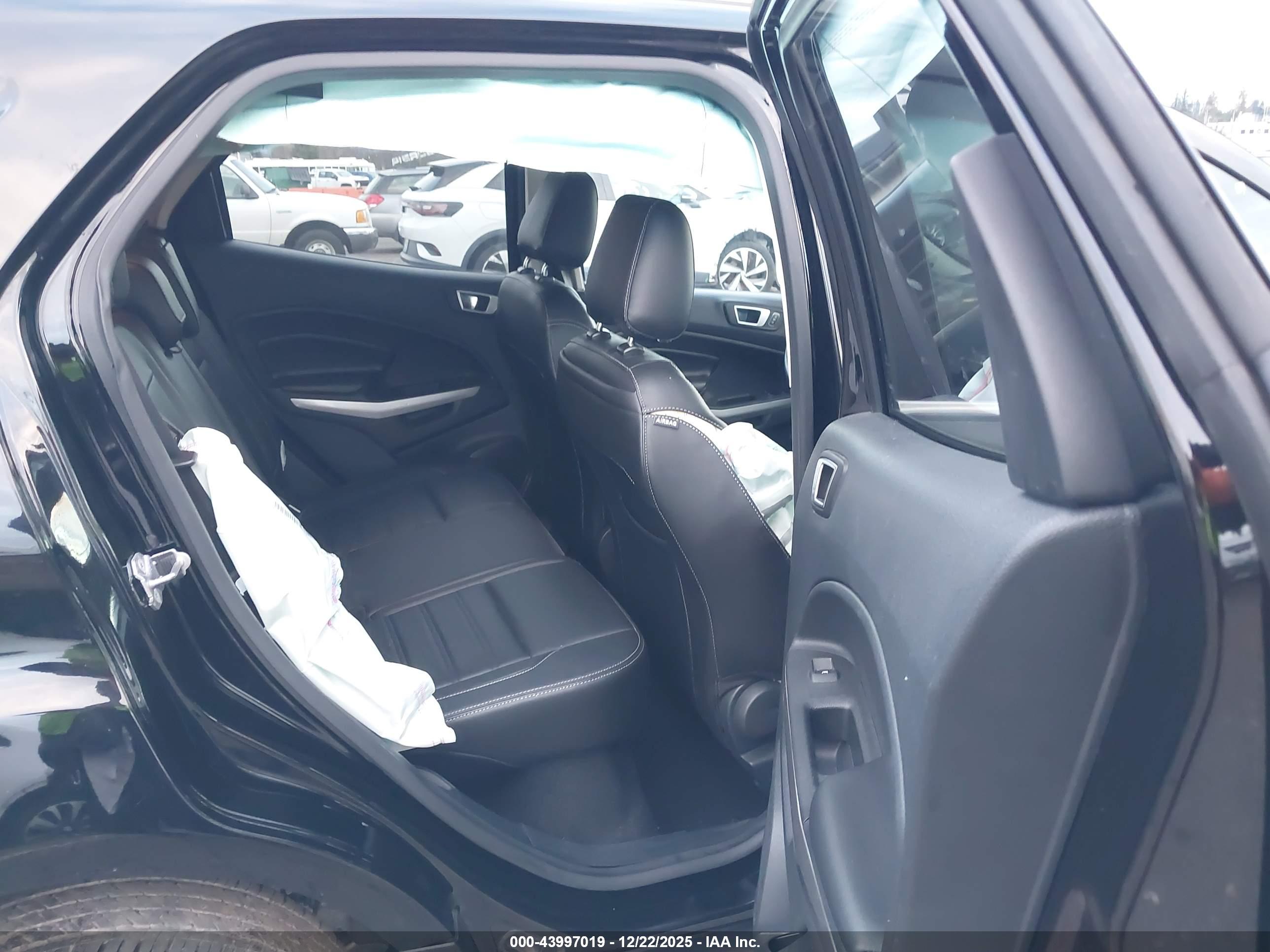 FORD ECOSPORT image 8