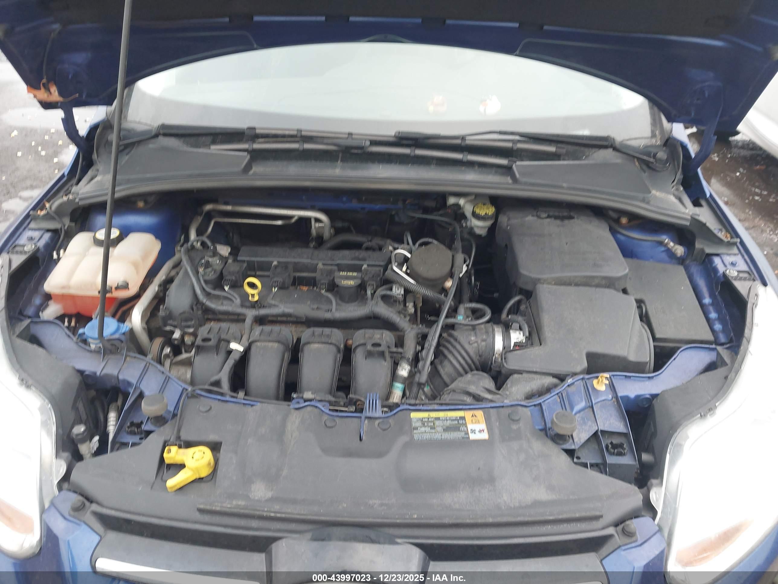 FORD FOCUS image 10