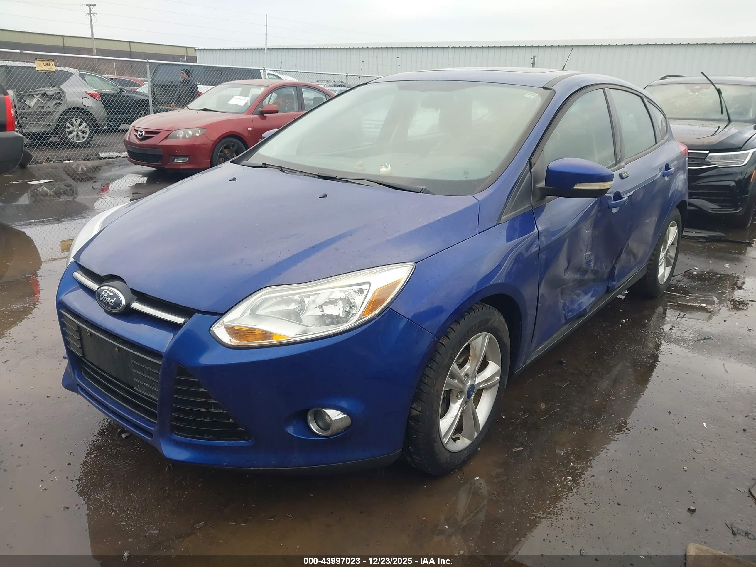 FORD FOCUS image 2