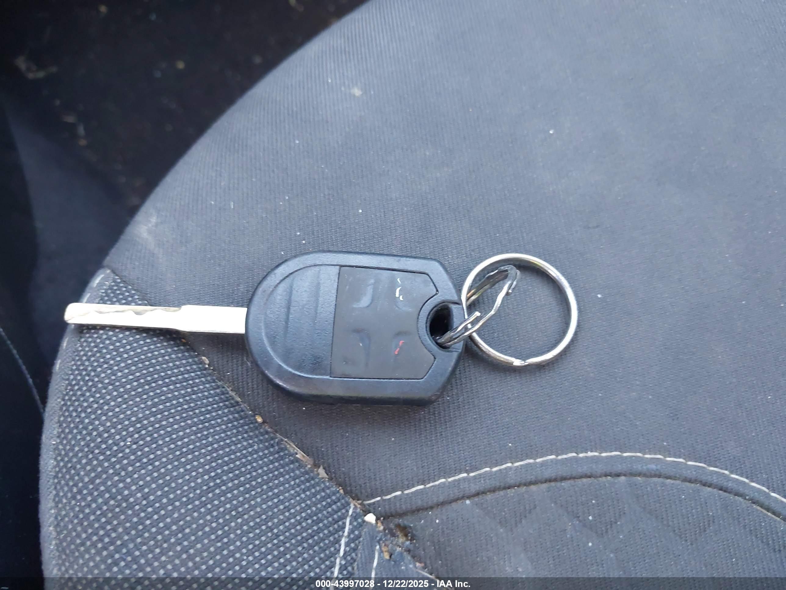 FORD FIESTA image 11