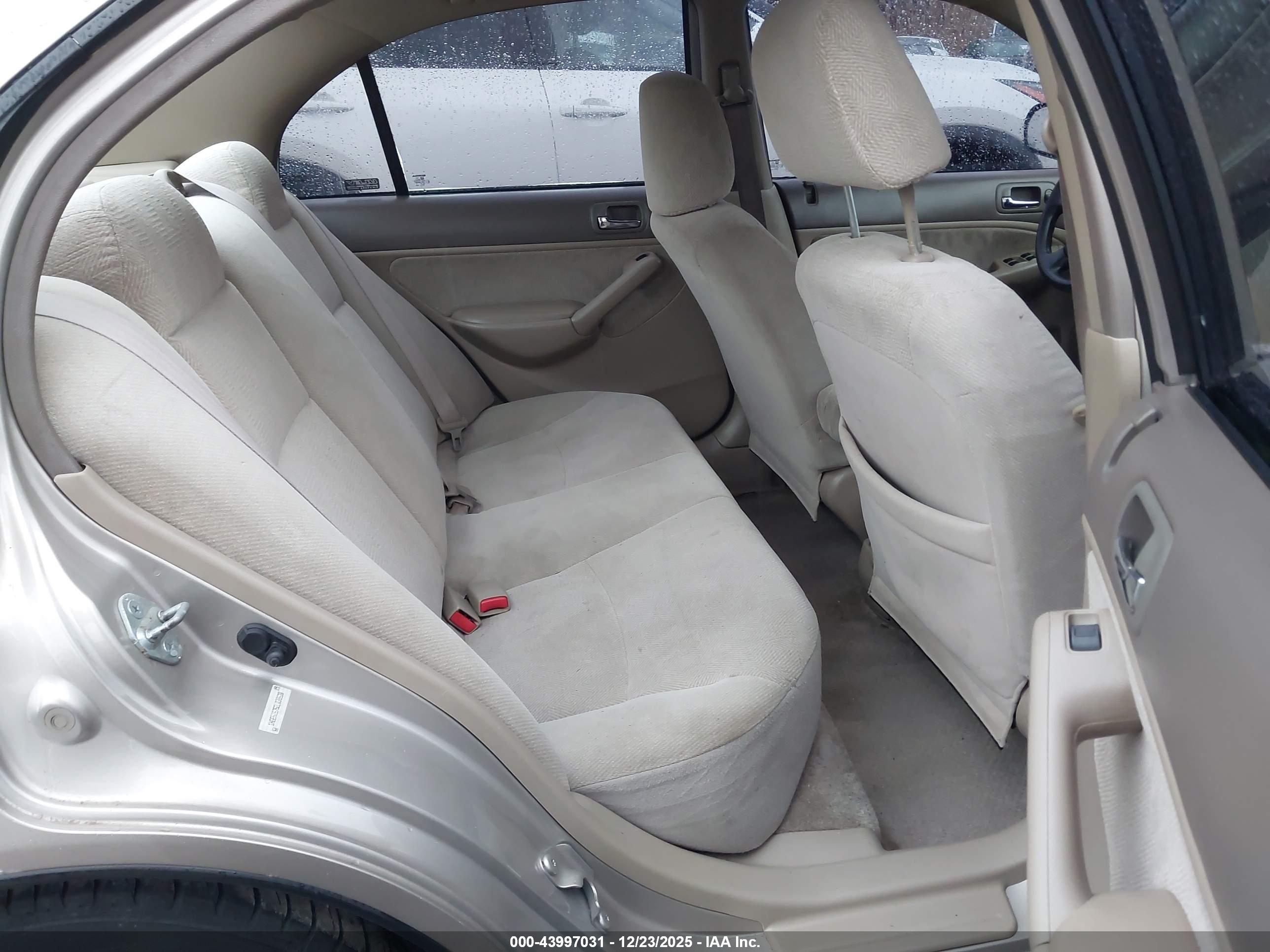 HONDA CIVIC image 8