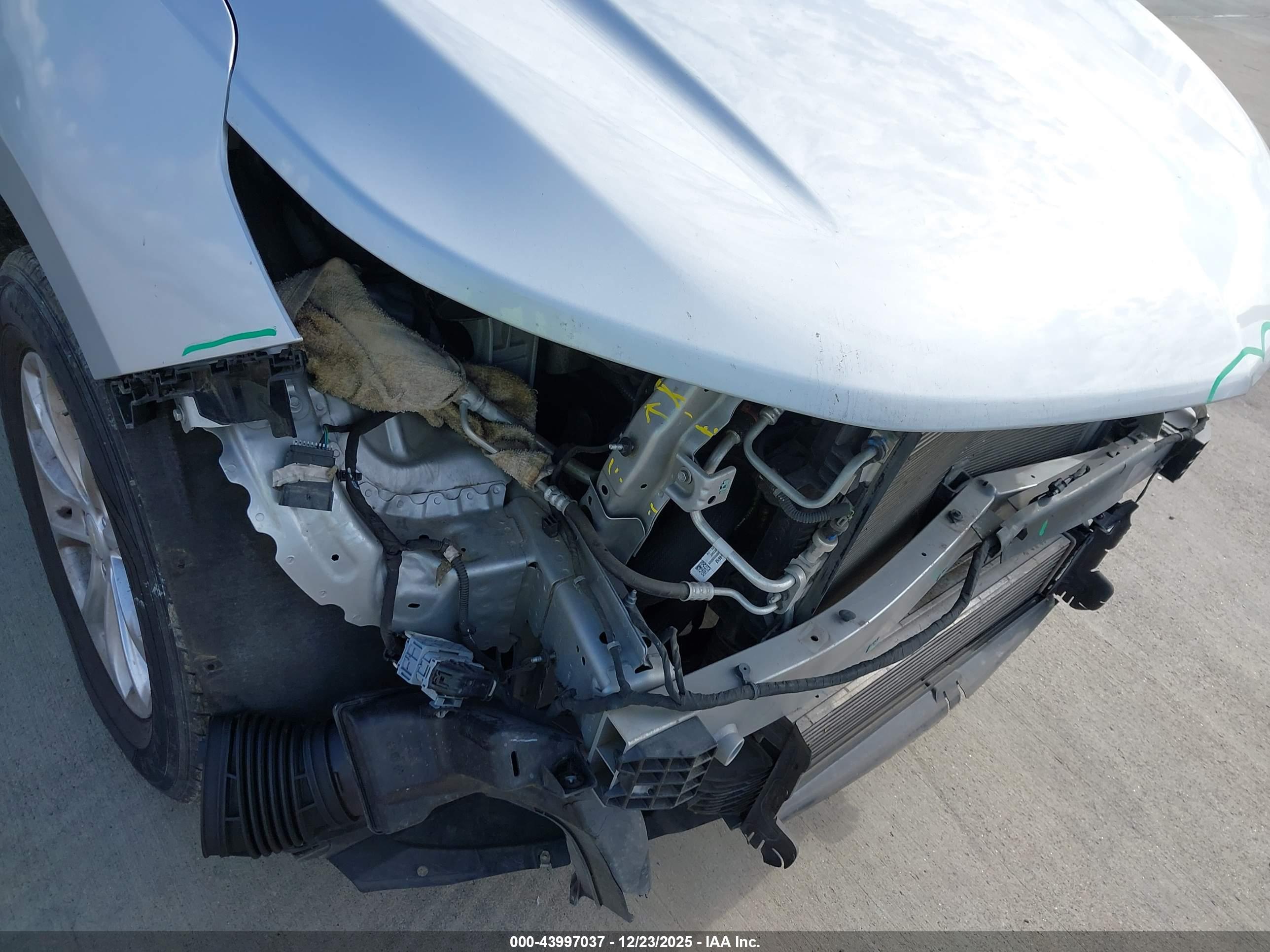 CHEVROLET EQUINOX image 6