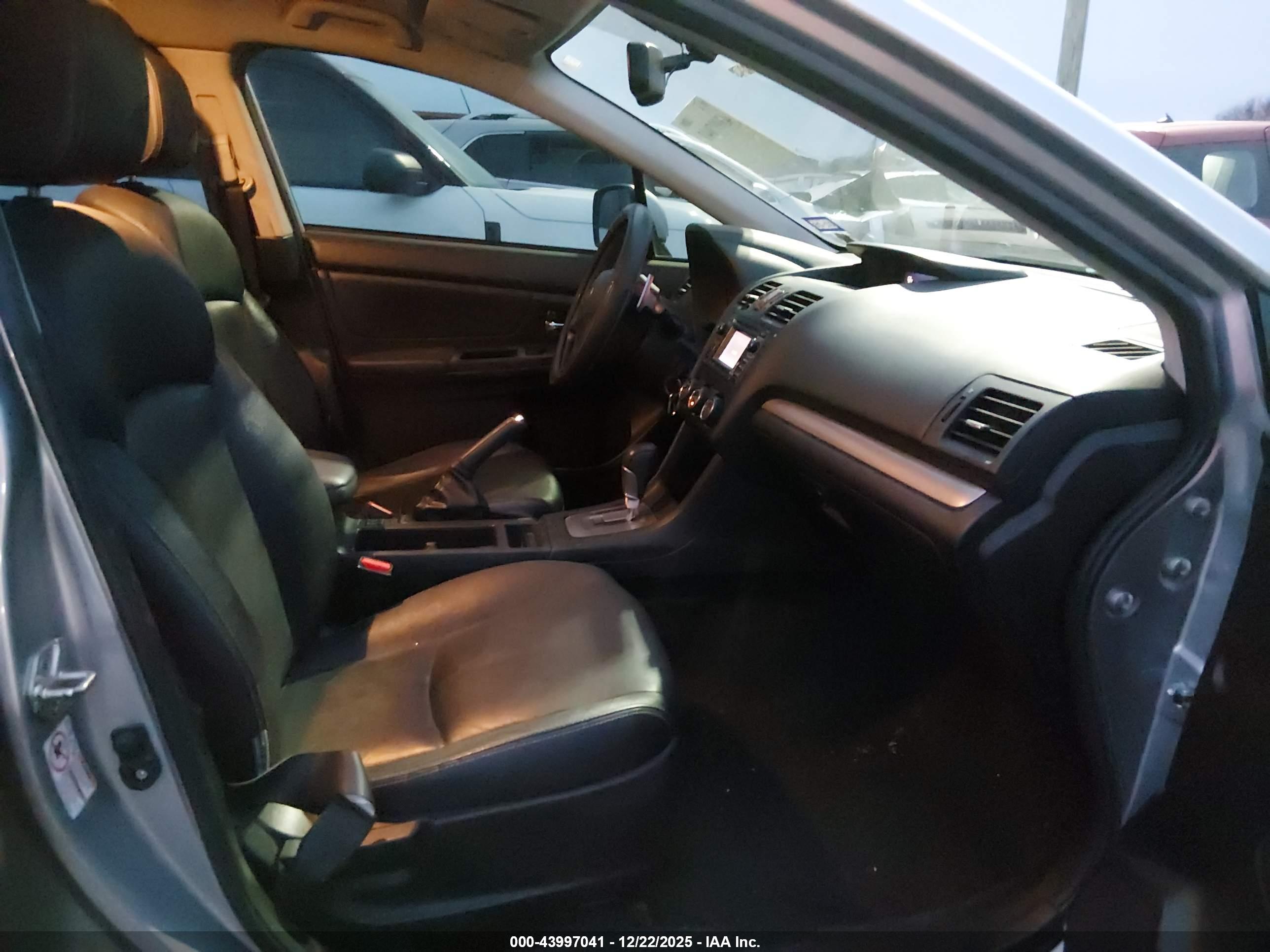 SUBARU XV image 5