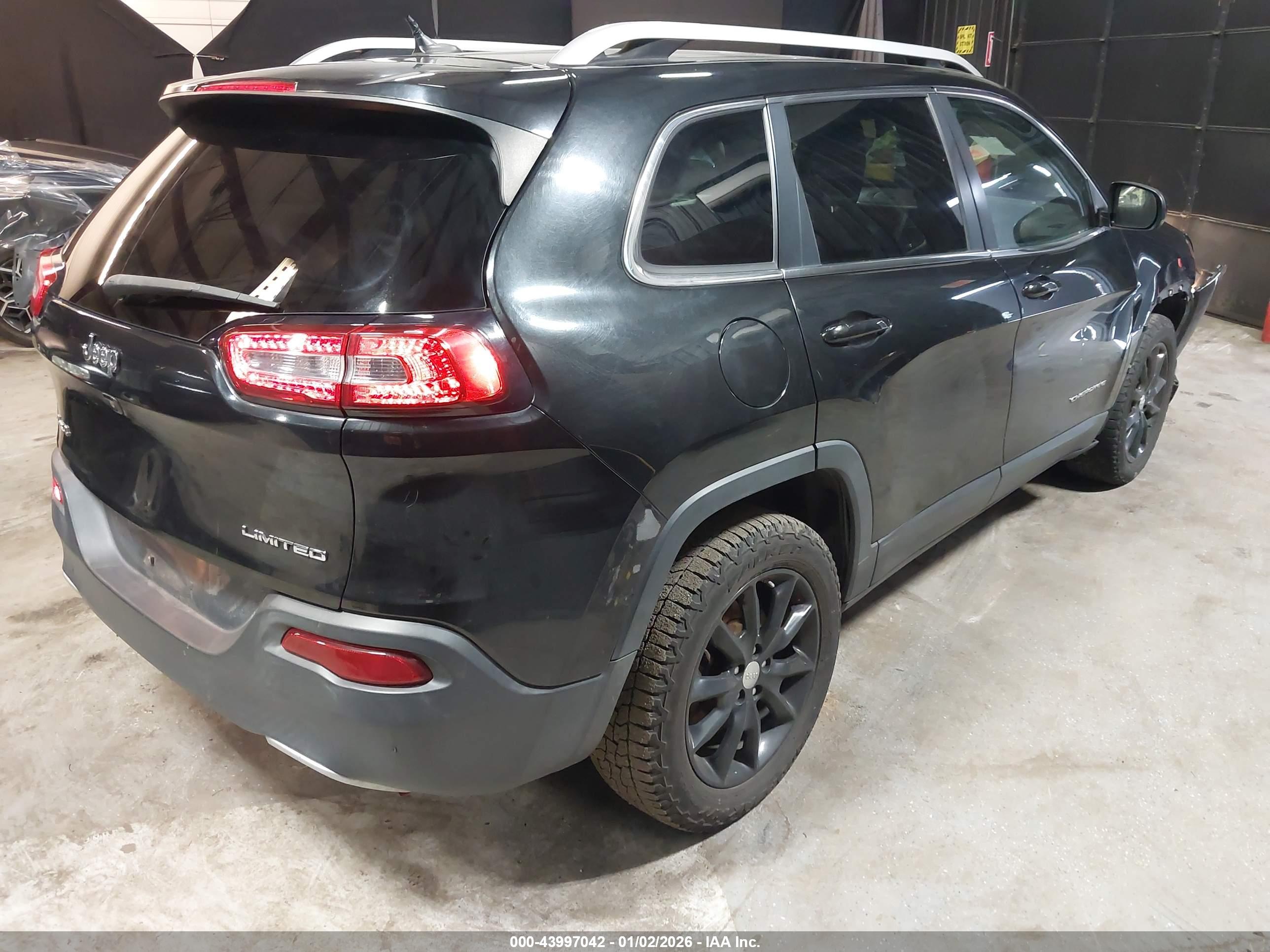 JEEP CHEROKEE image 4