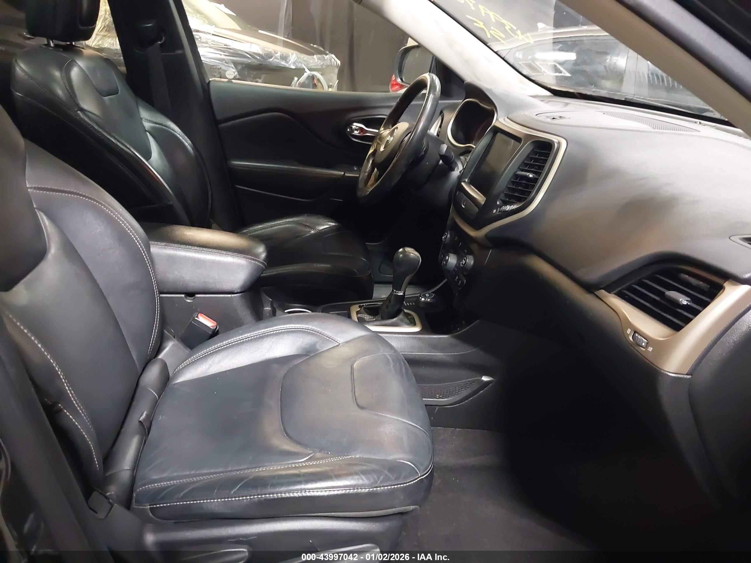 JEEP CHEROKEE image 5