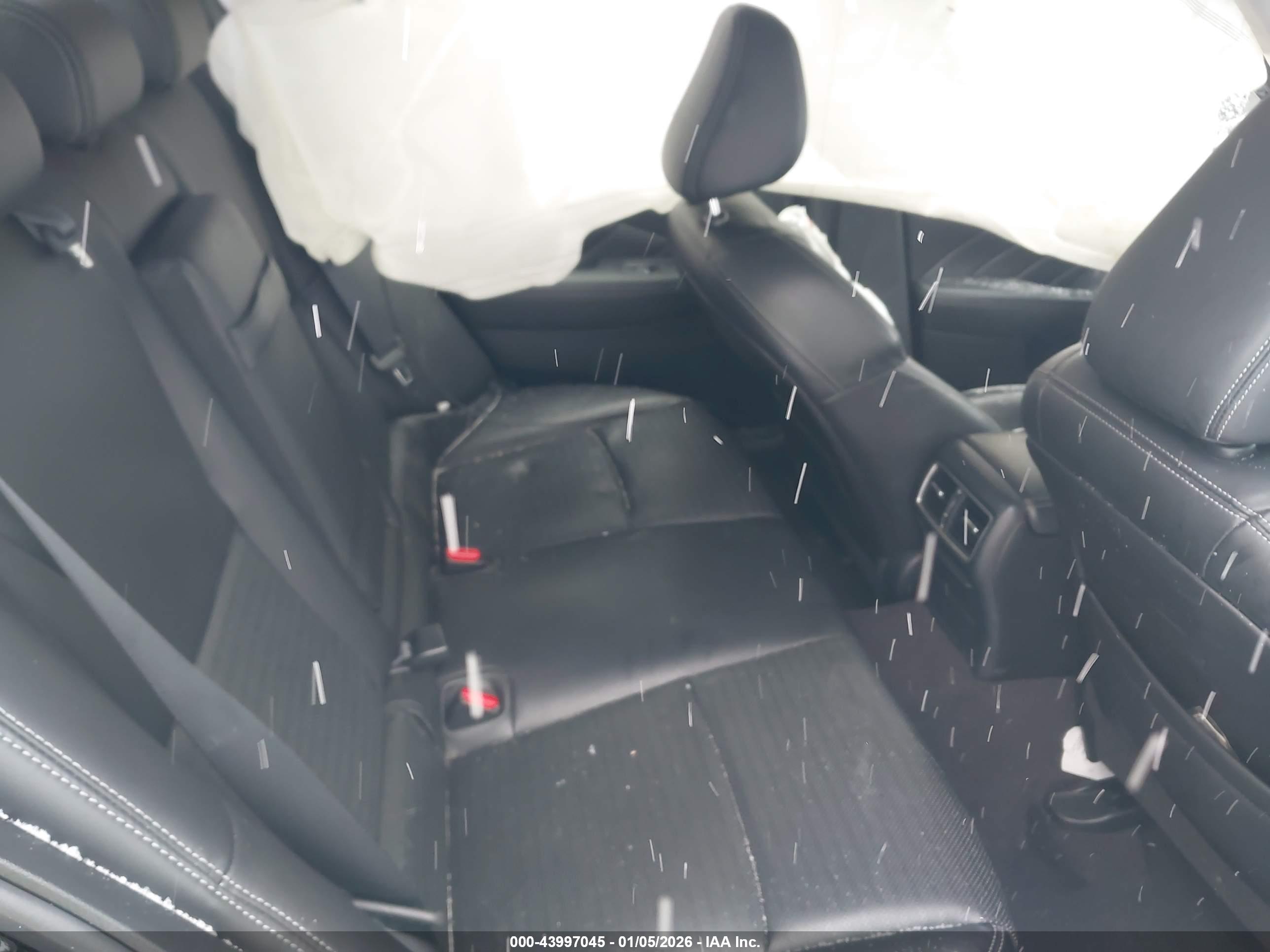 INFINITI Q50 image 8