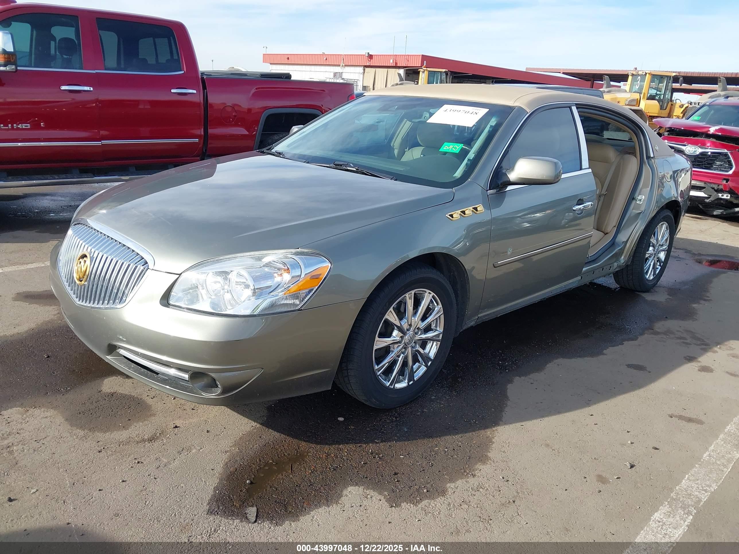BUICK LUCERNE image 2