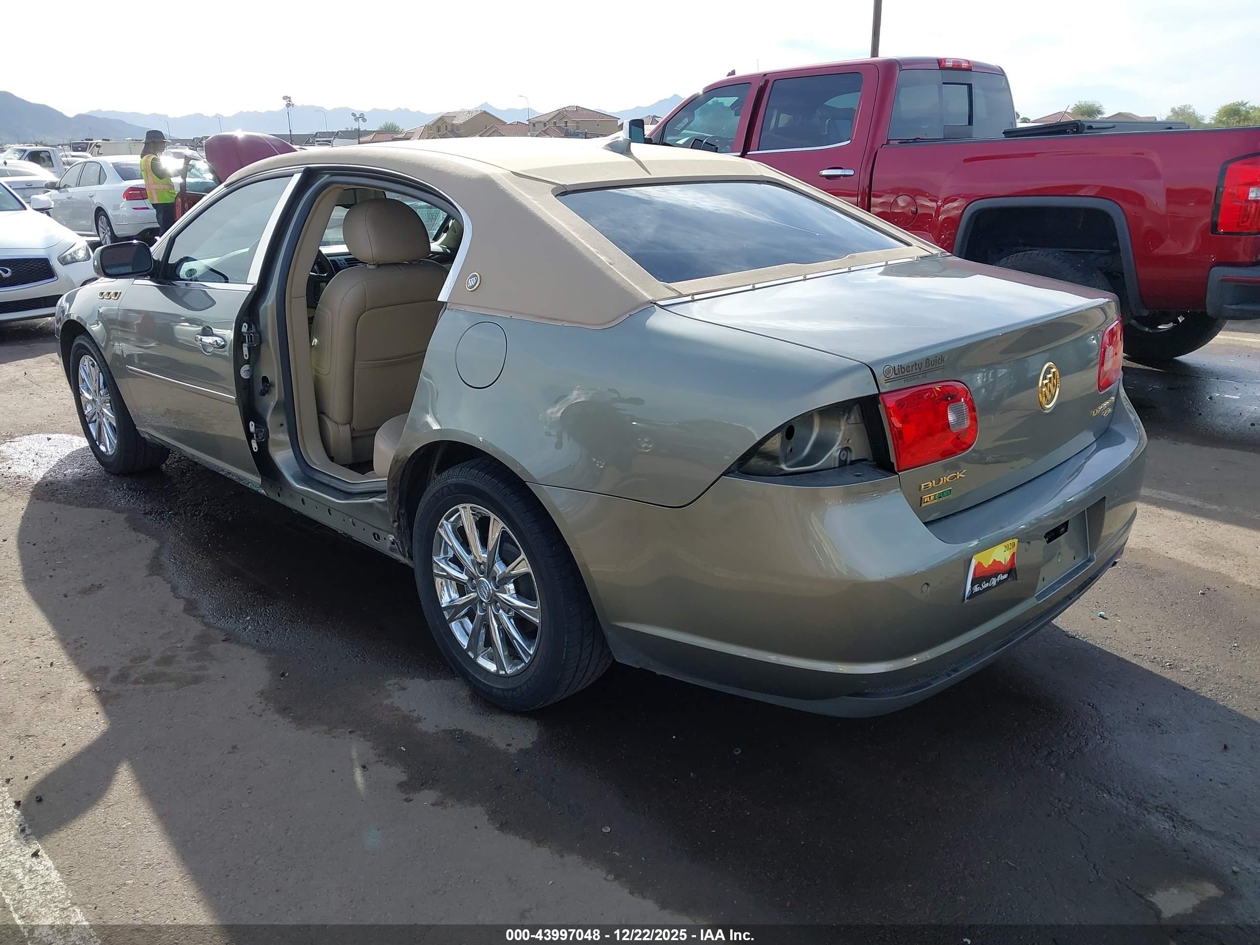 BUICK LUCERNE image 3