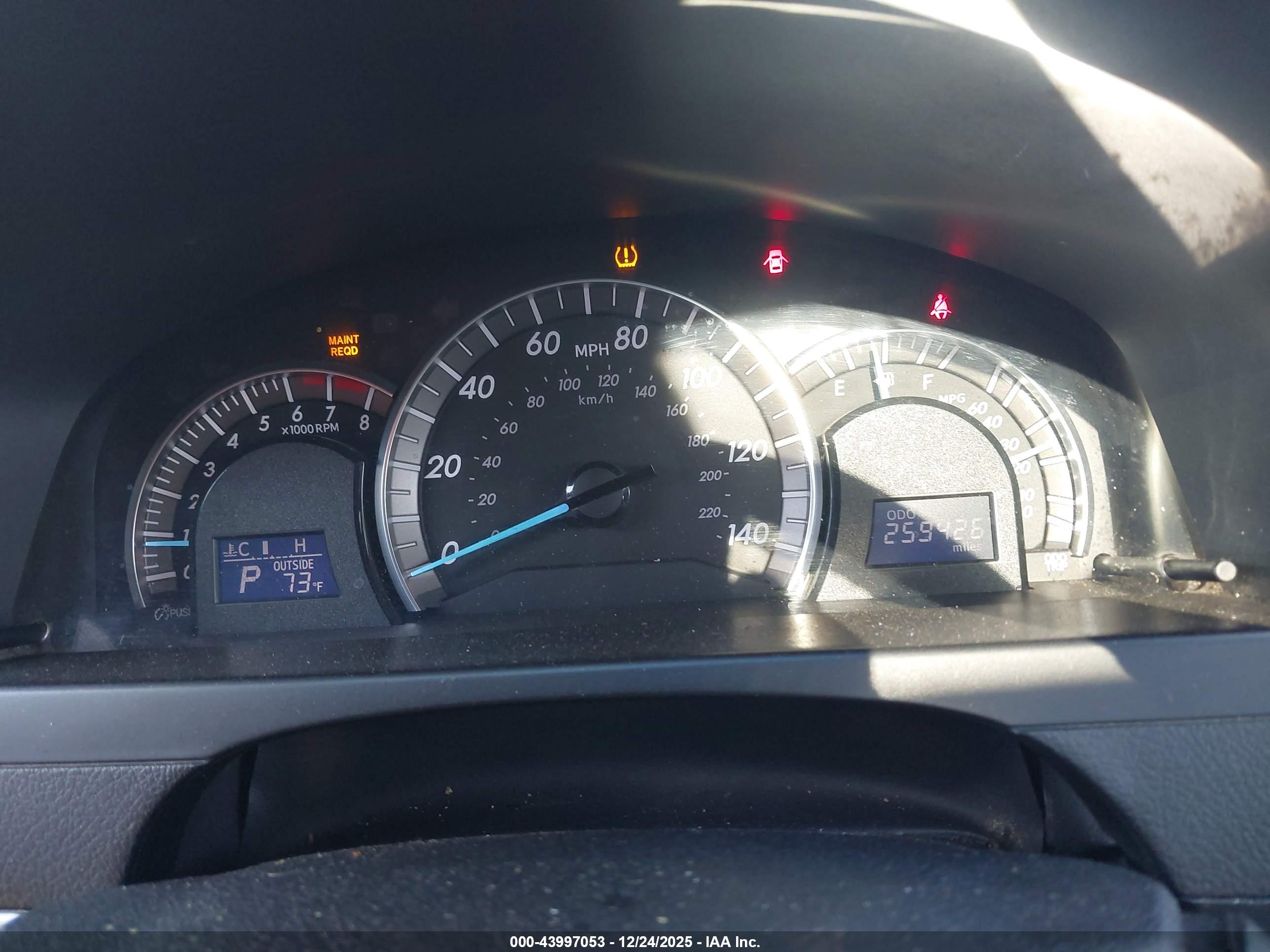 TOYOTA CAMRY image 7