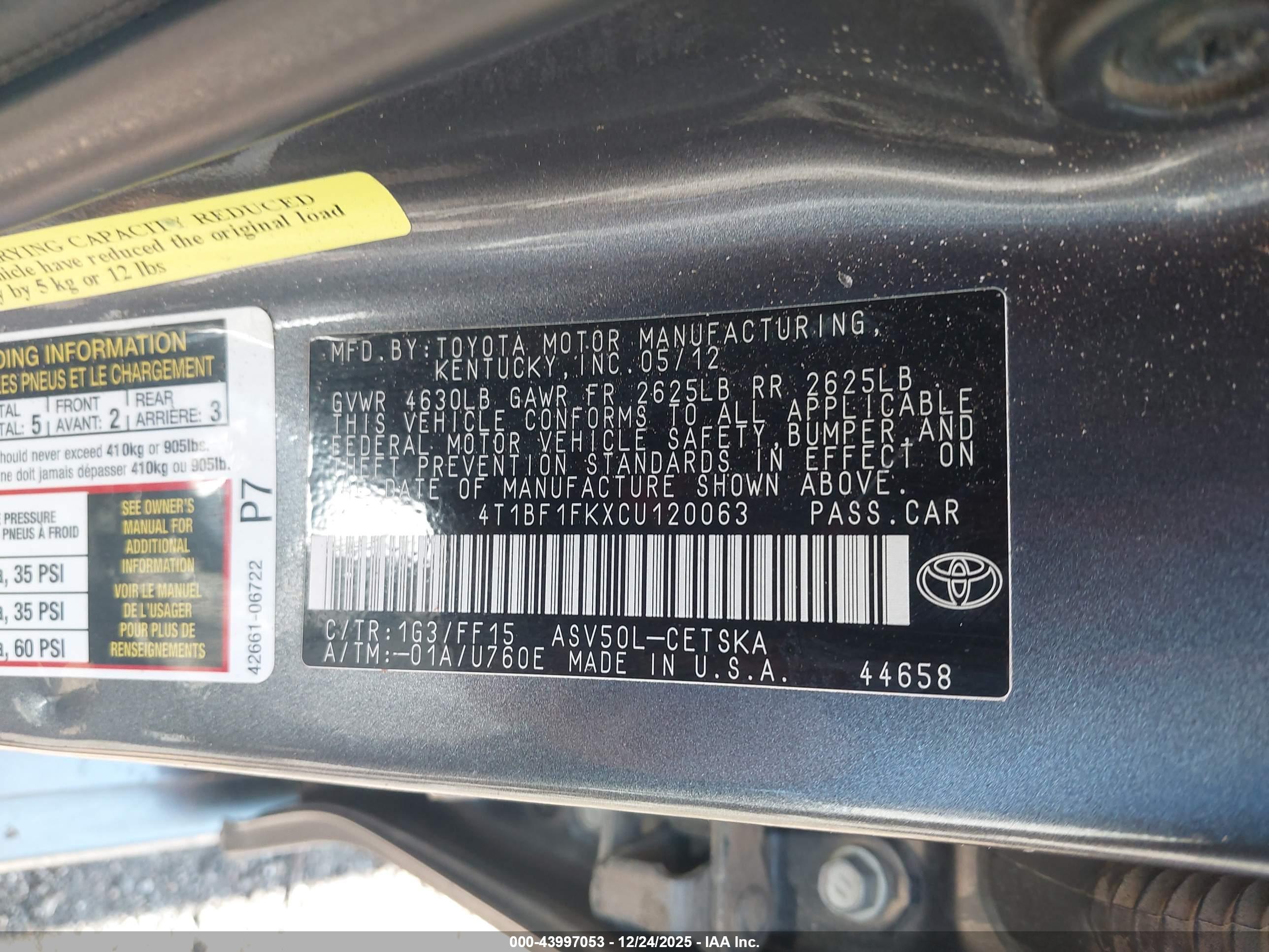 TOYOTA CAMRY image 9