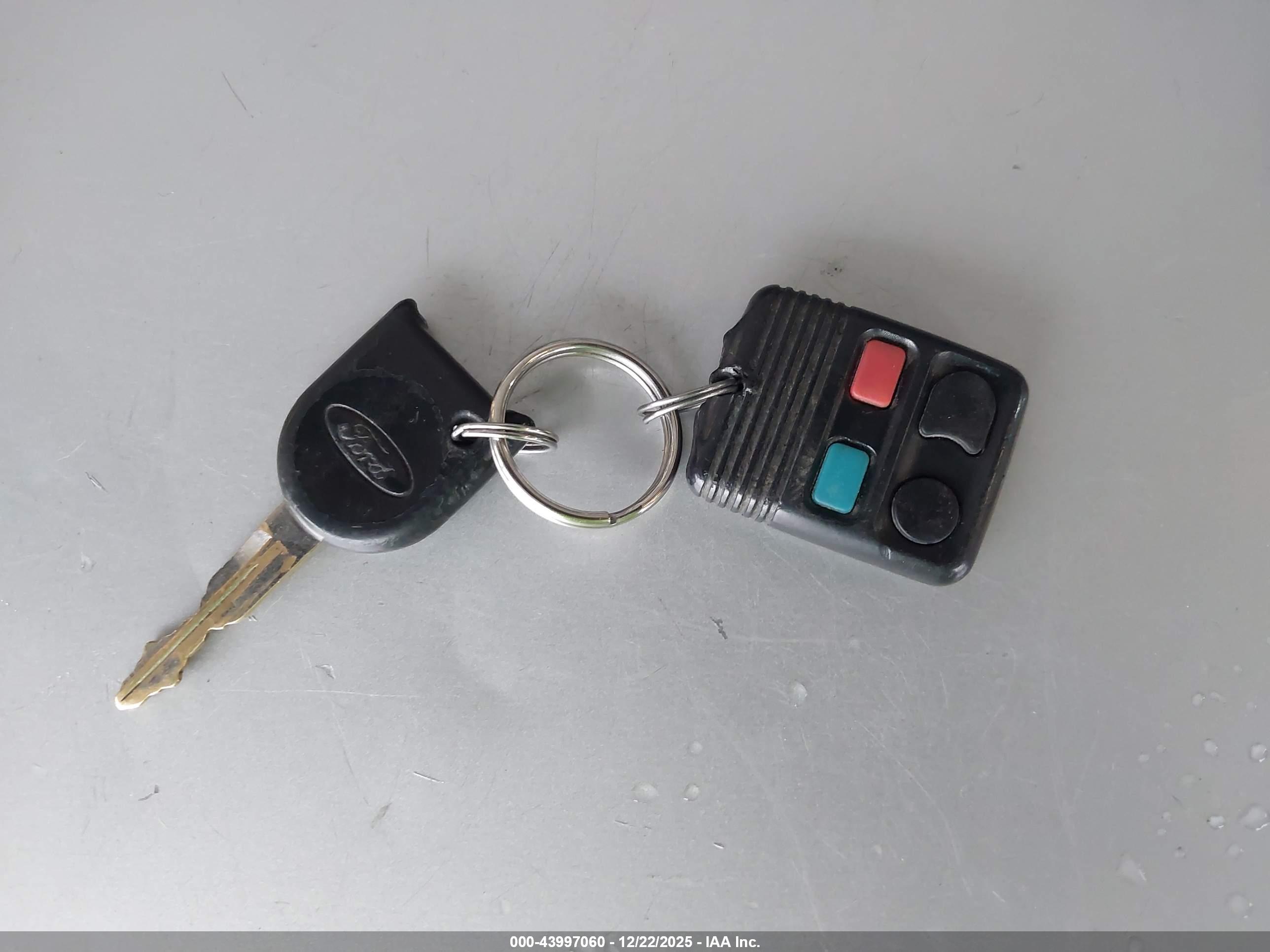 FORD FOCUS image 11