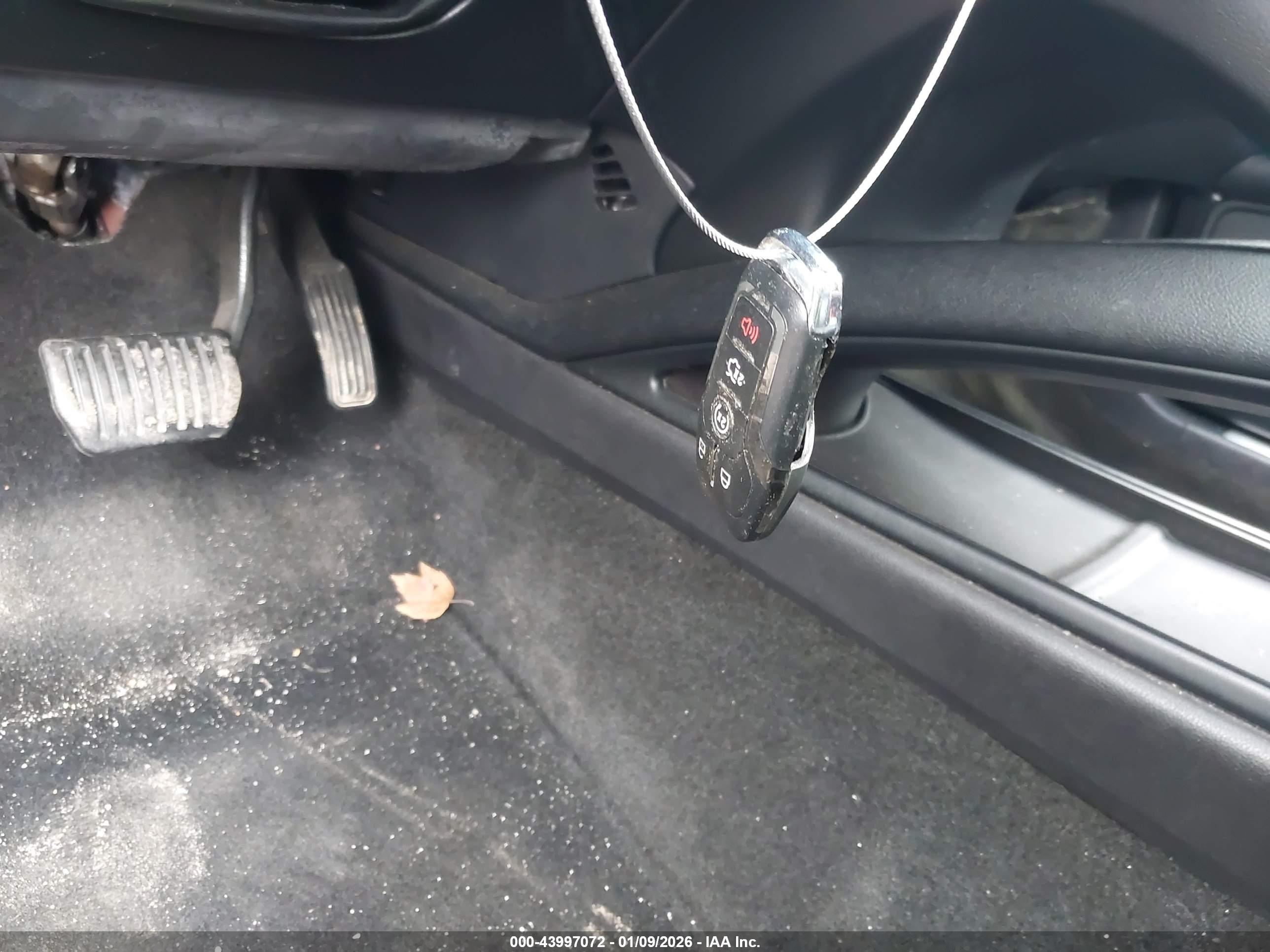 LINCOLN MKZ image 11