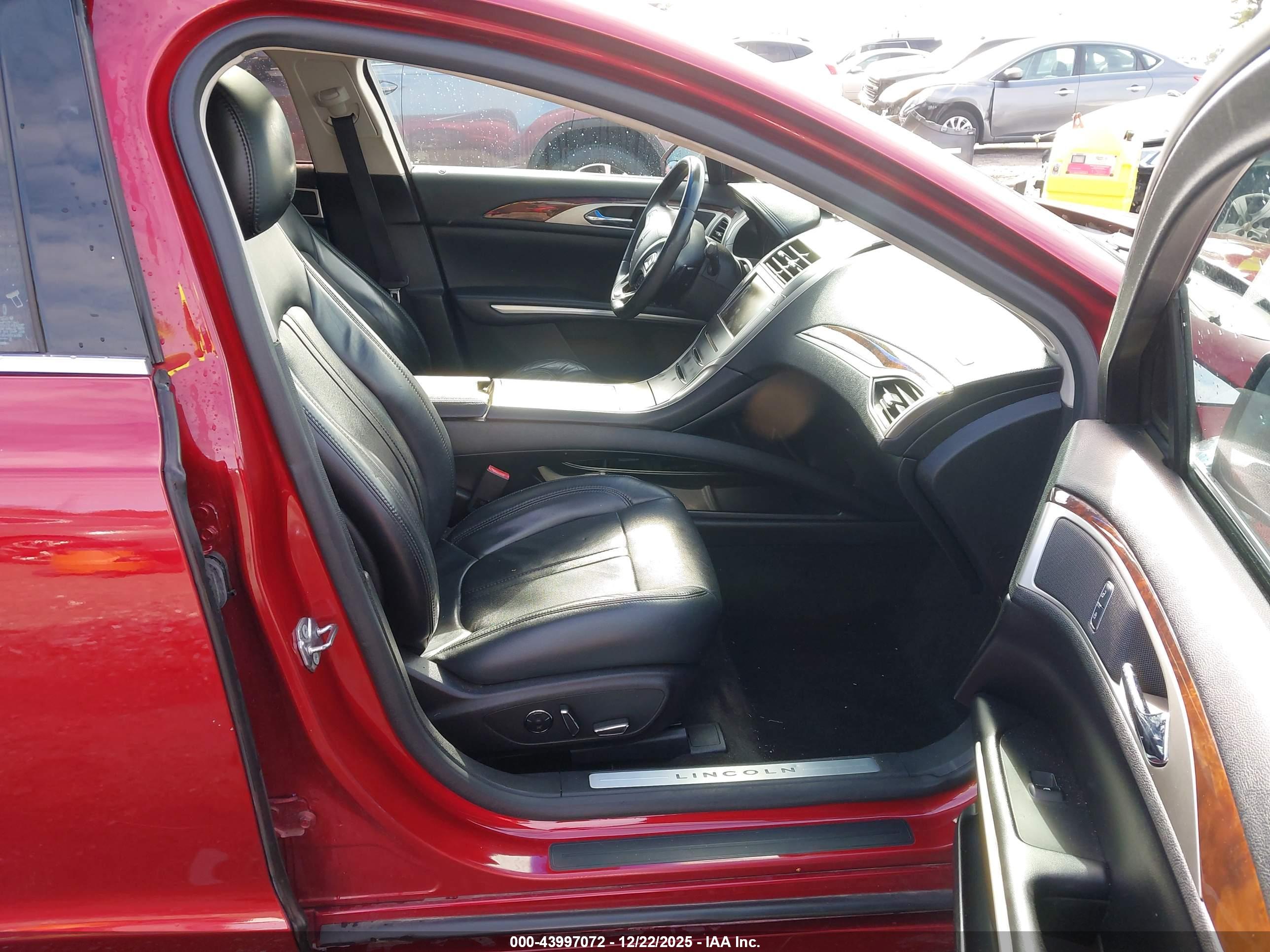 LINCOLN MKZ image 5