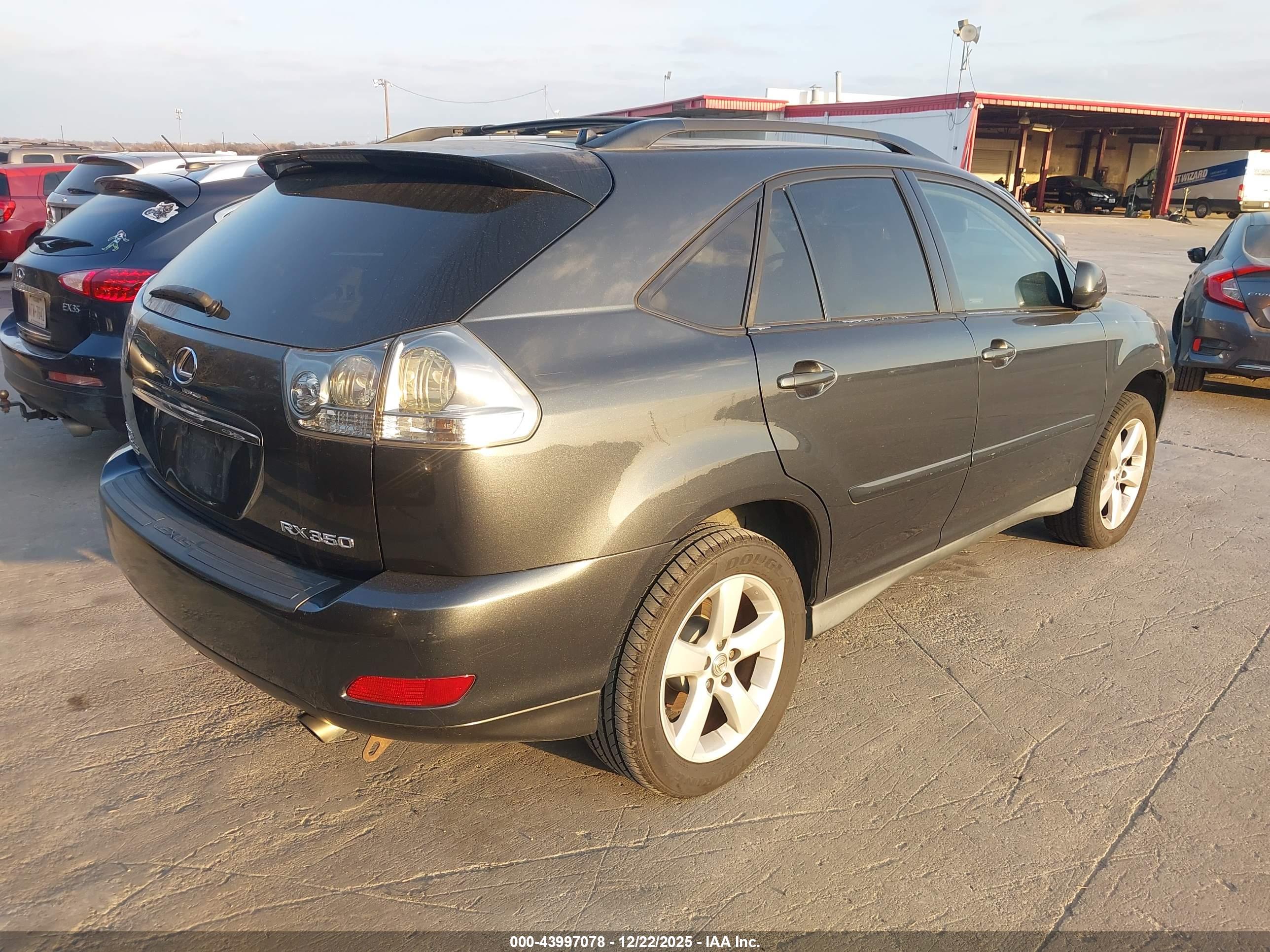 LEXUS RX image 4