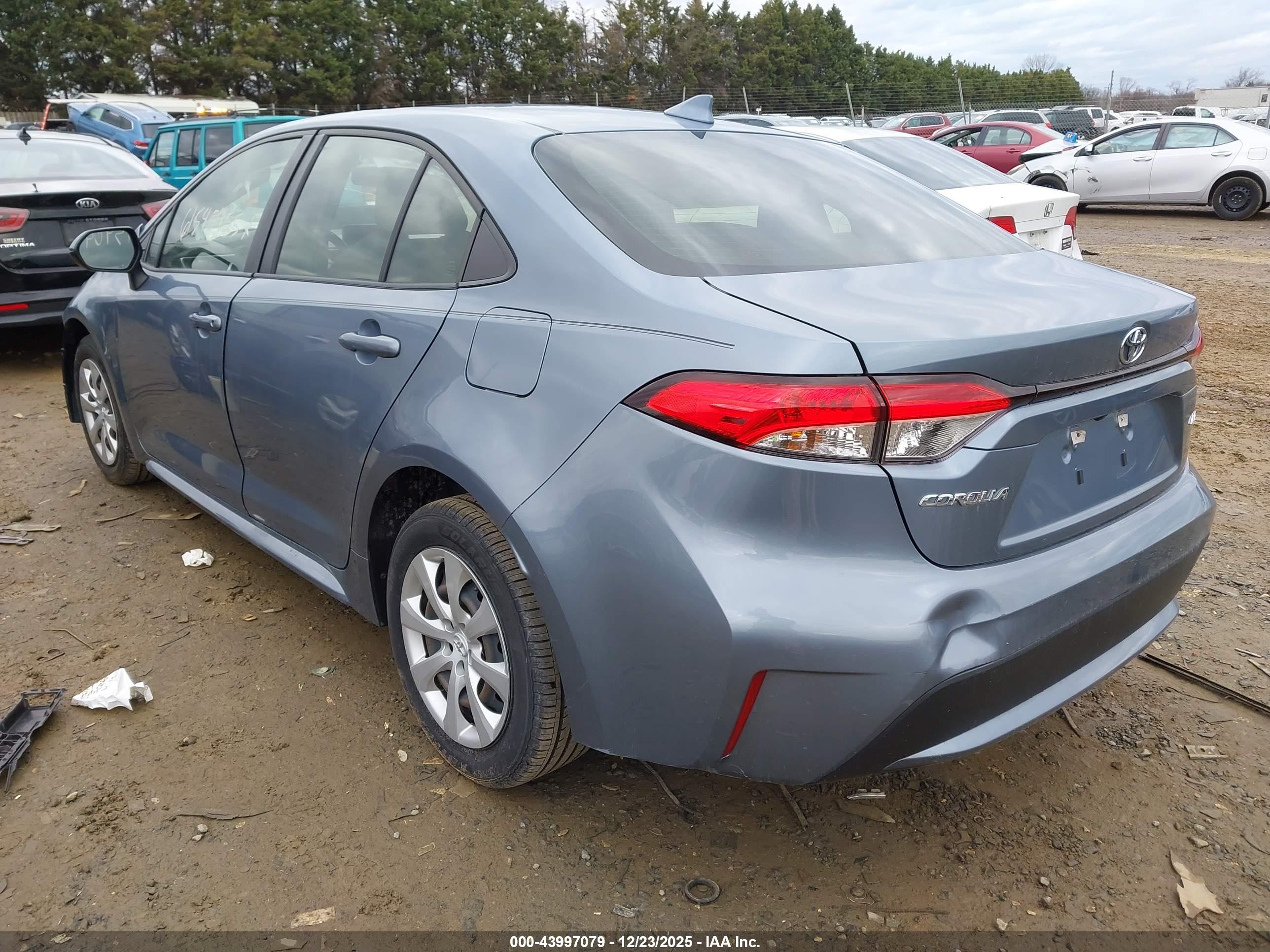 TOYOTA COROLLA image 3