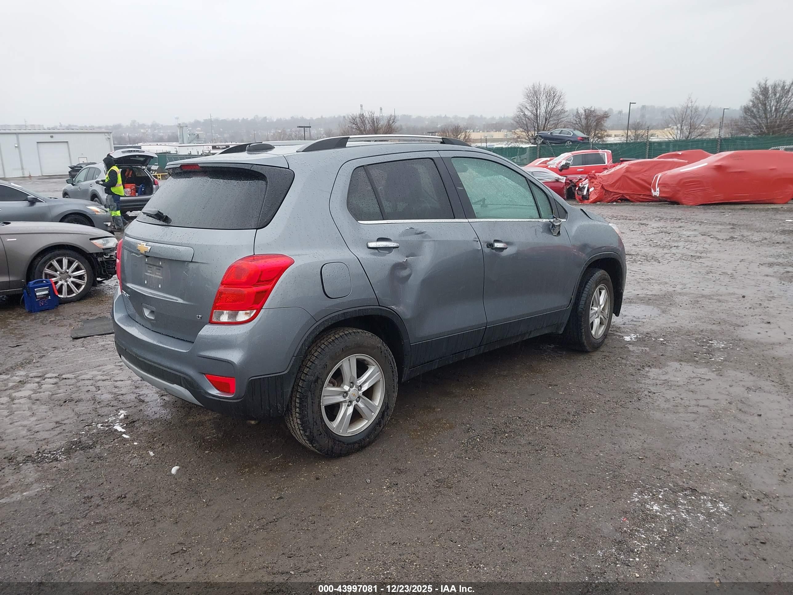 CHEVROLET TRAX image 4