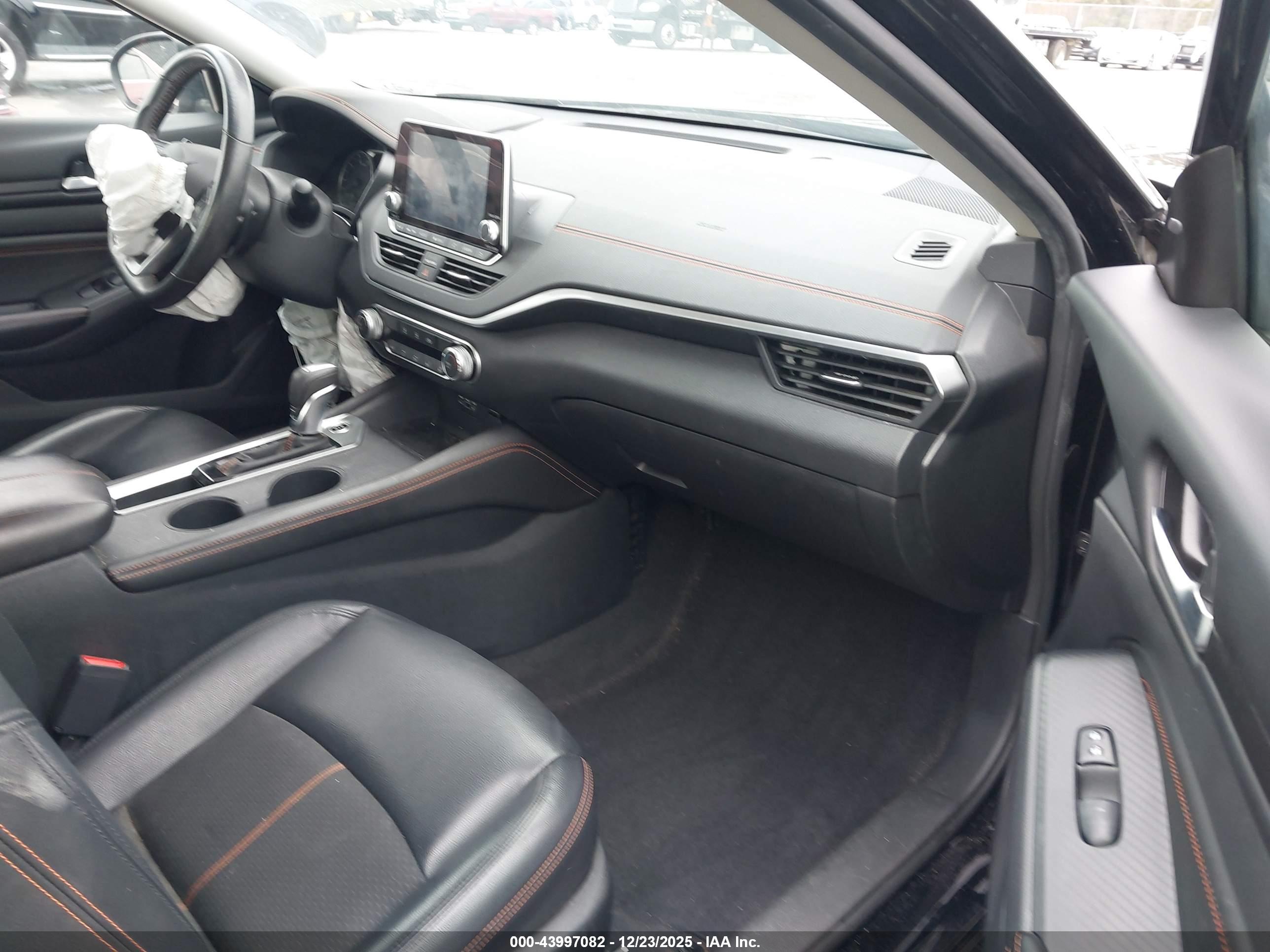 NISSAN ALTIMA image 5