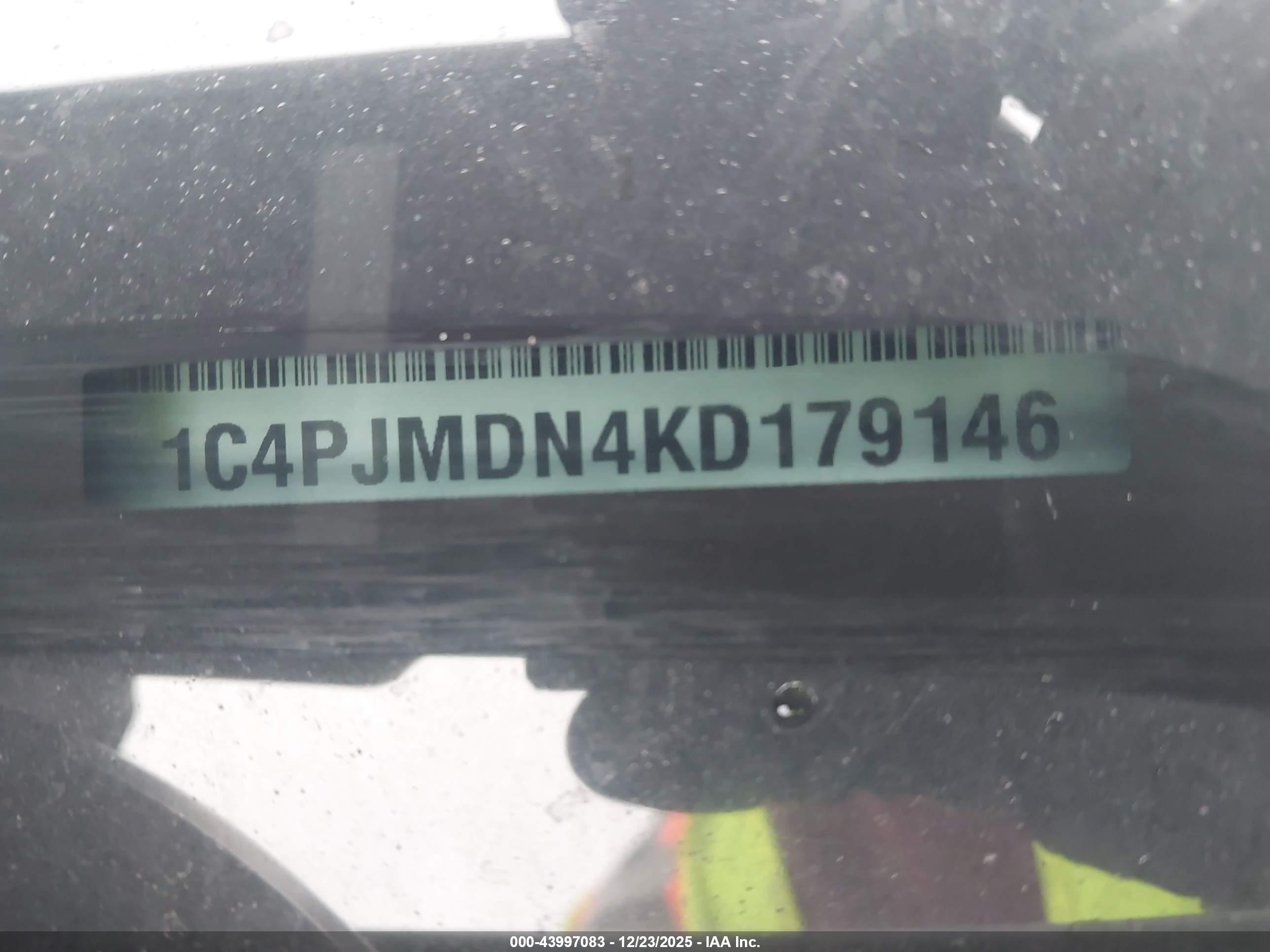JEEP CHEROKEE image 9