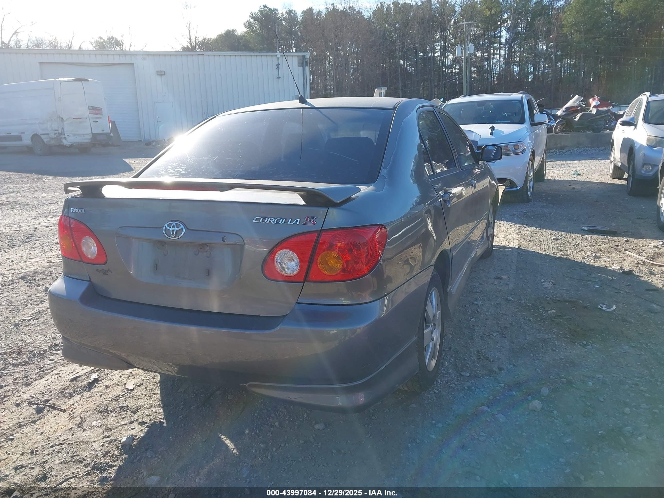 TOYOTA COROLLA image 4