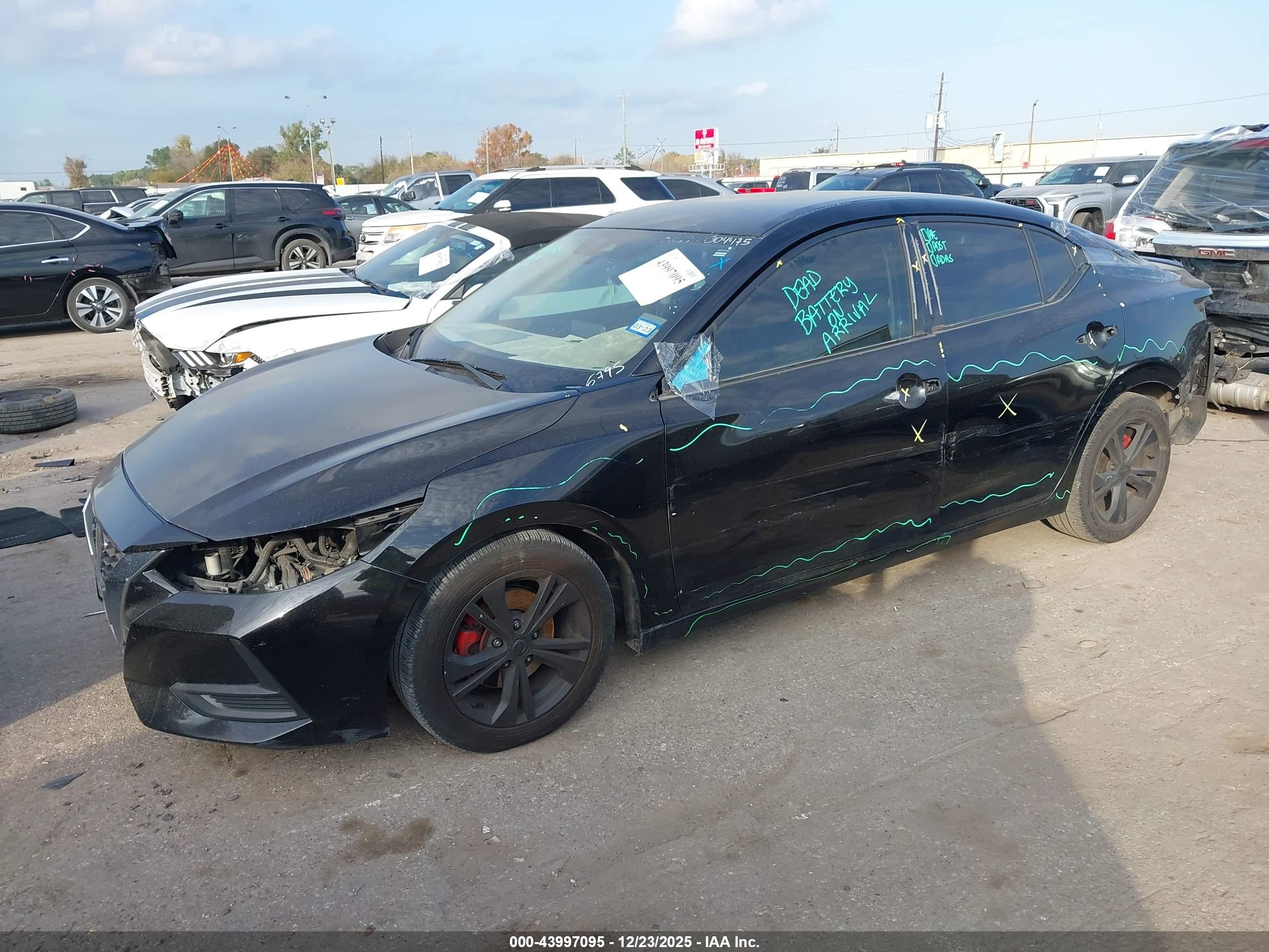 NISSAN SENTRA image 2