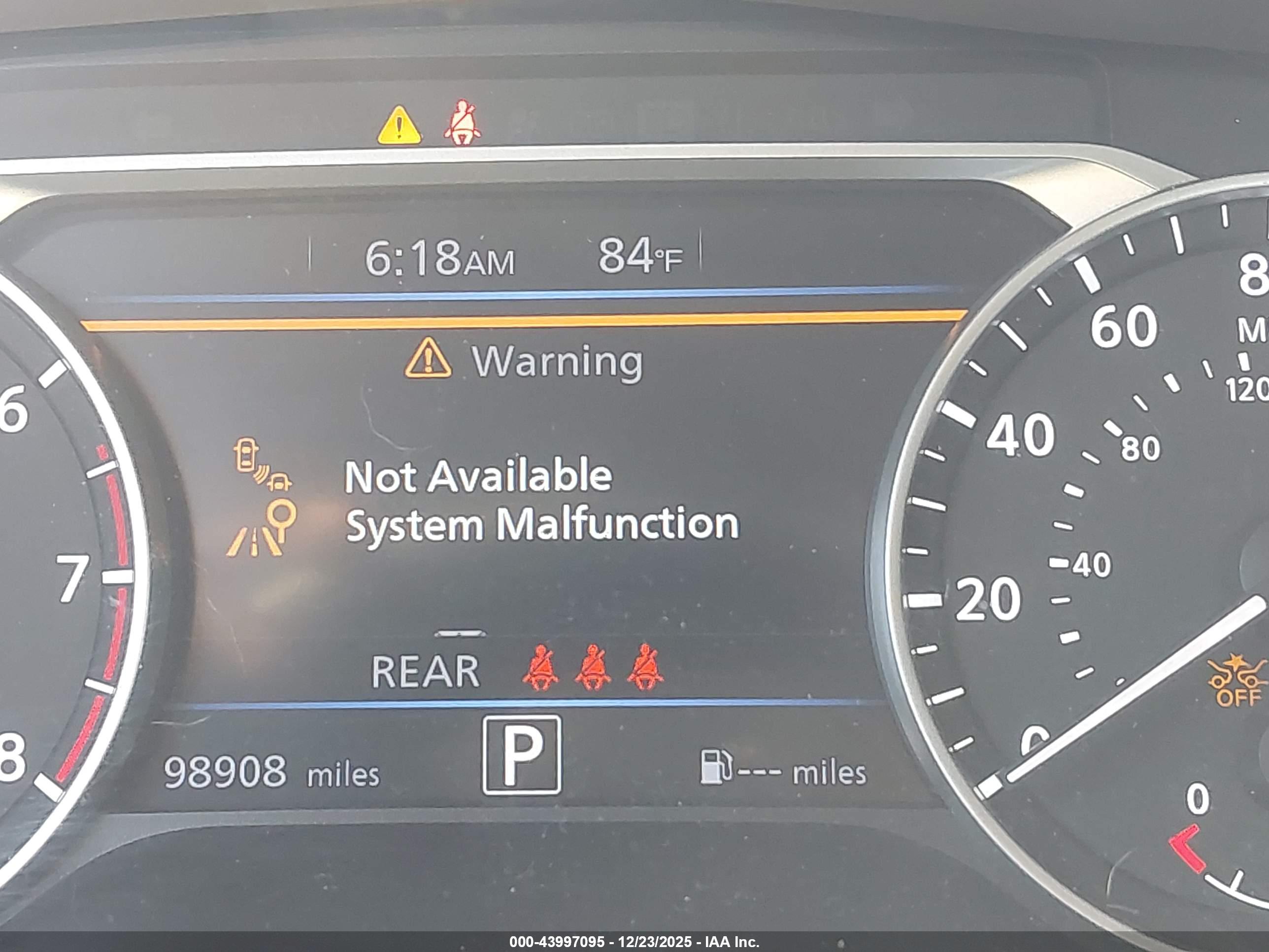 NISSAN SENTRA image 7