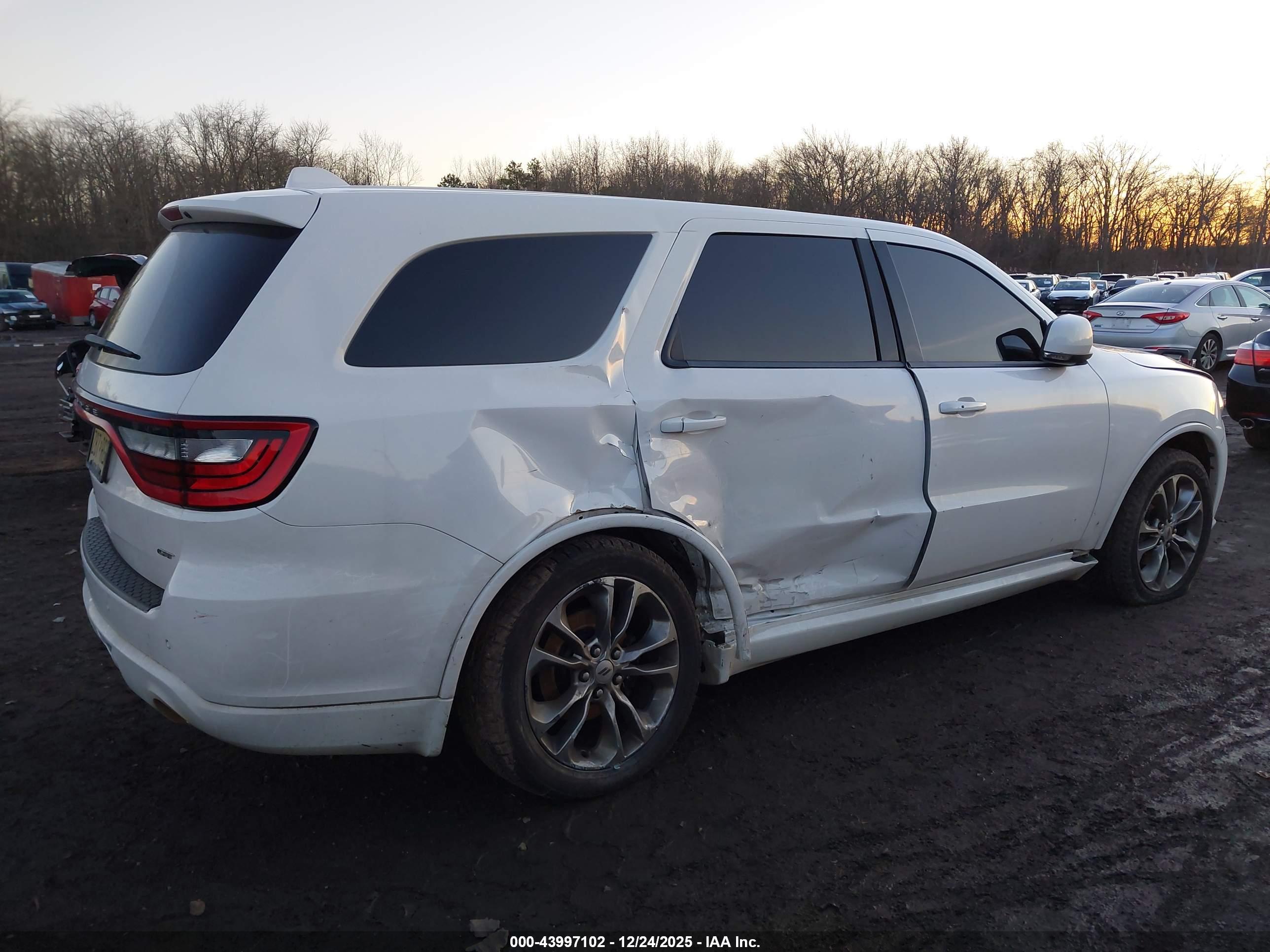 DODGE DURANGO image 6