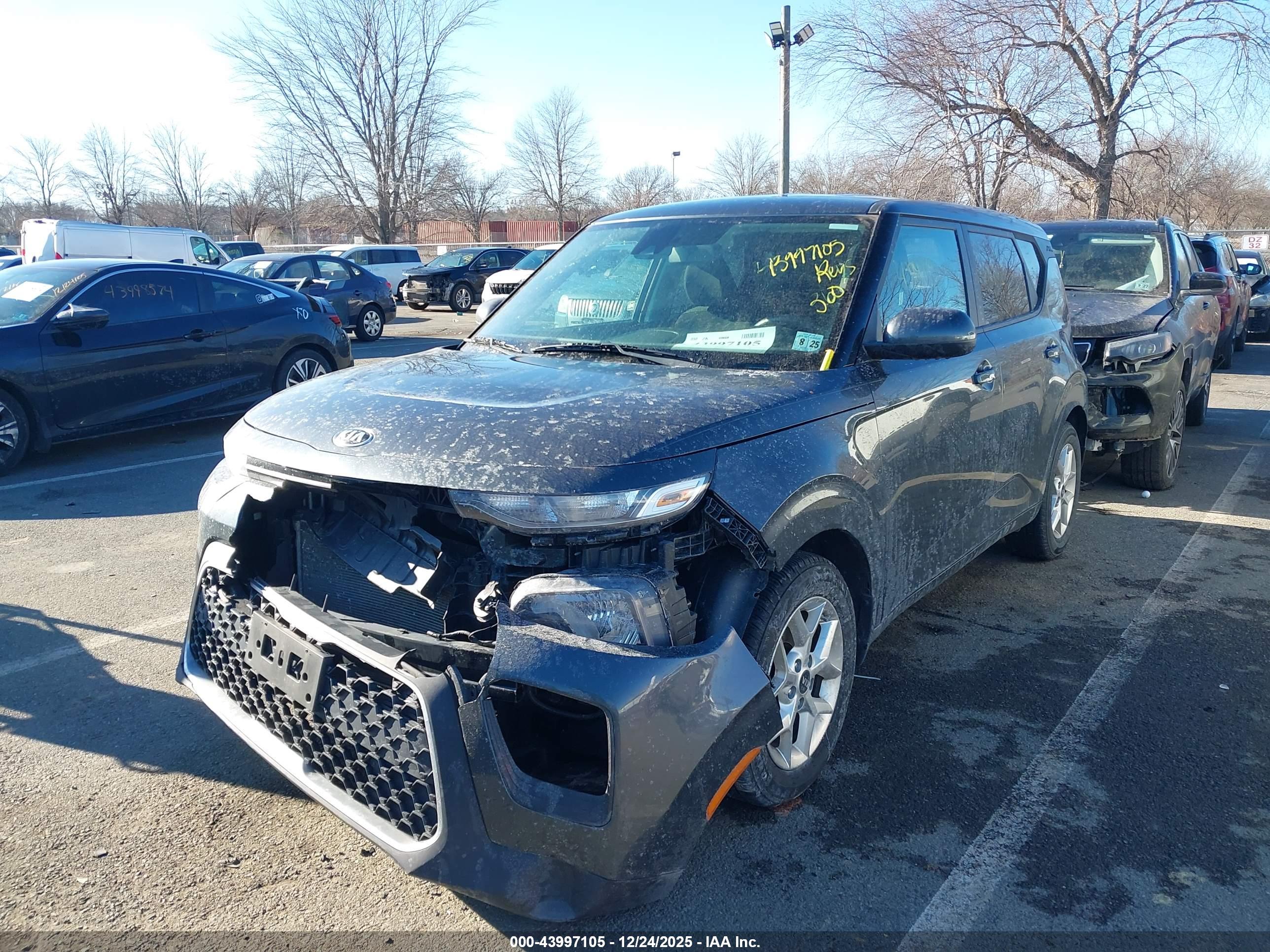 KIA SOUL image 2