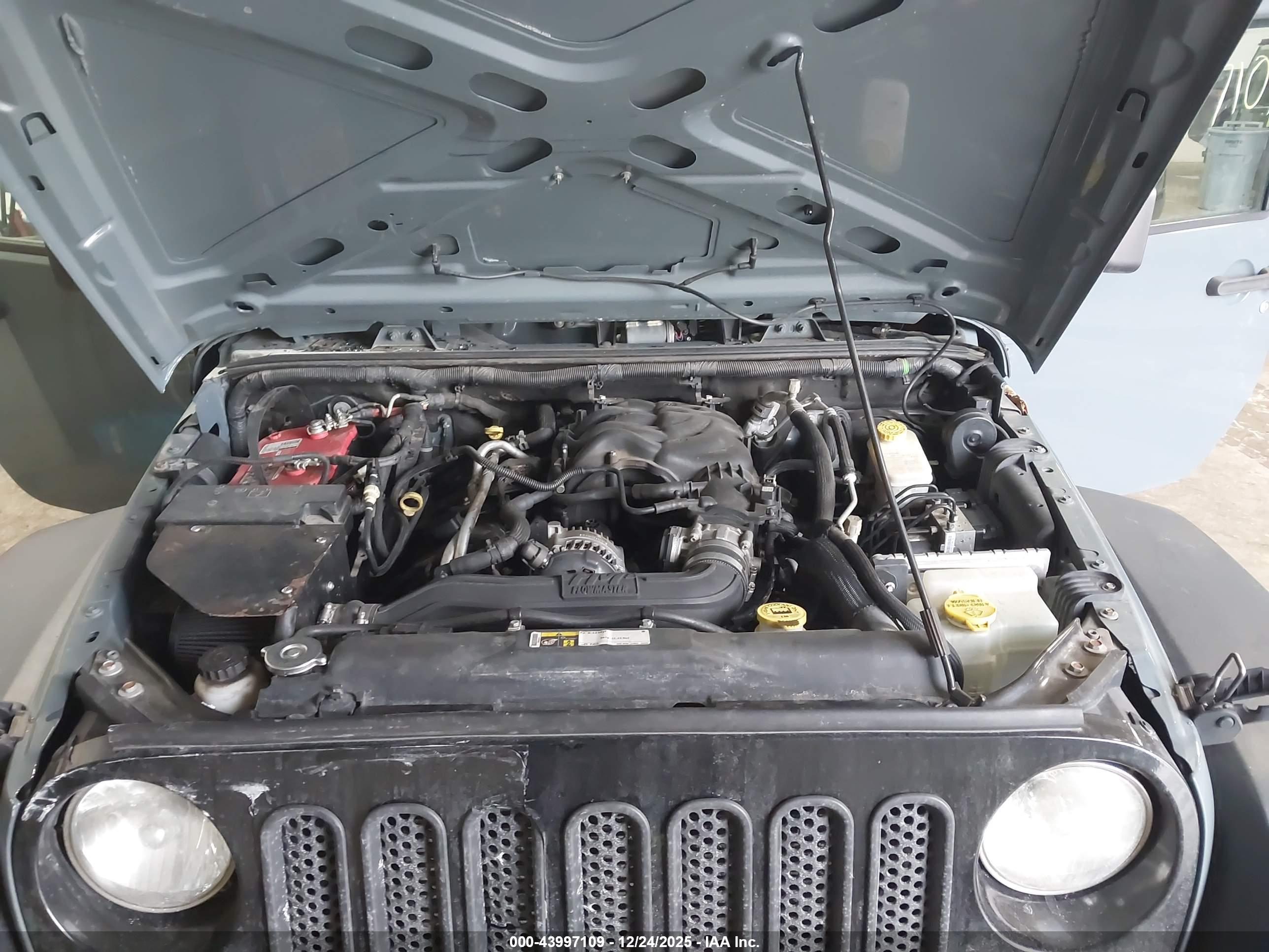 JEEP WRANGLER image 10