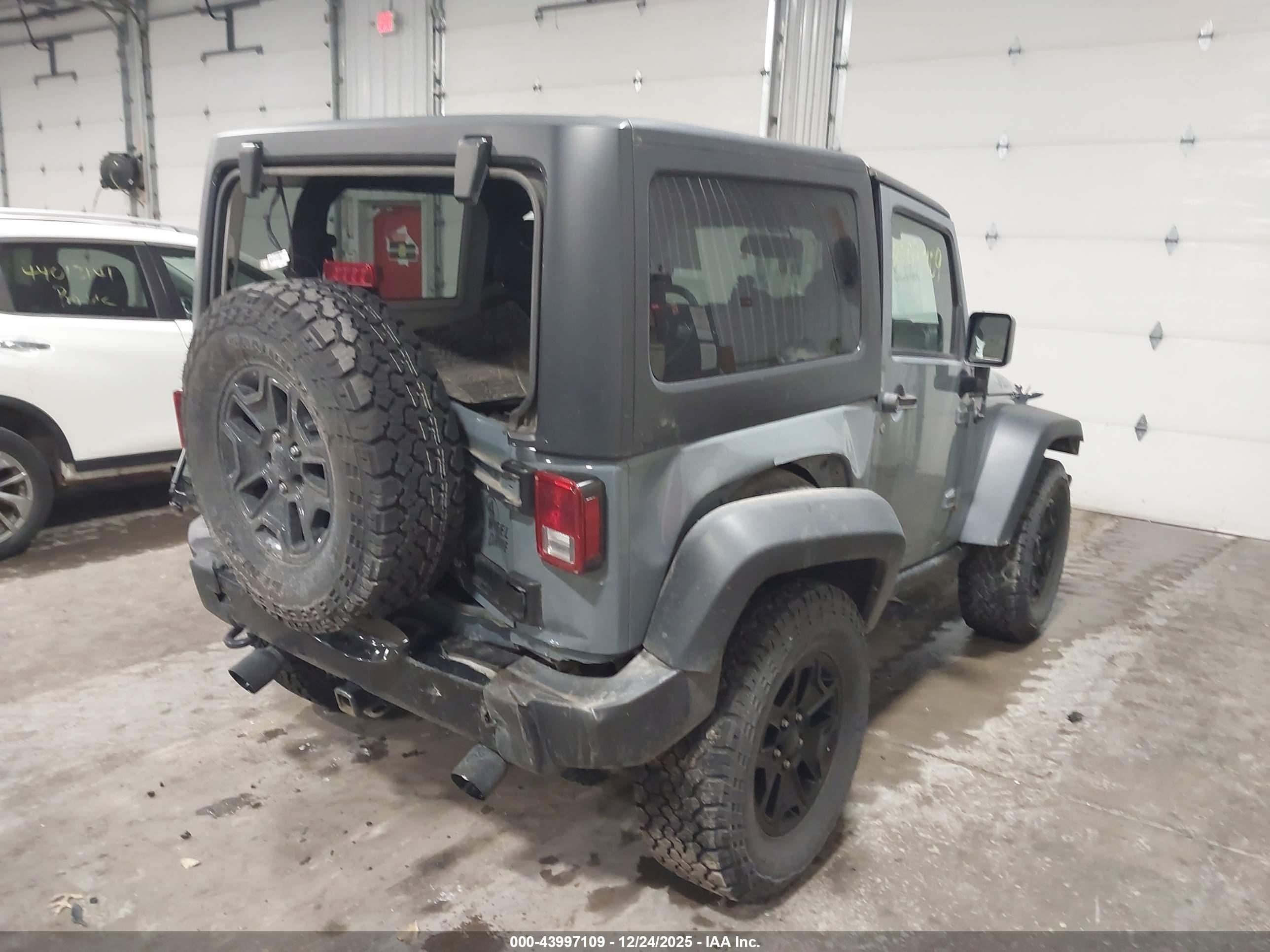 JEEP WRANGLER image 6