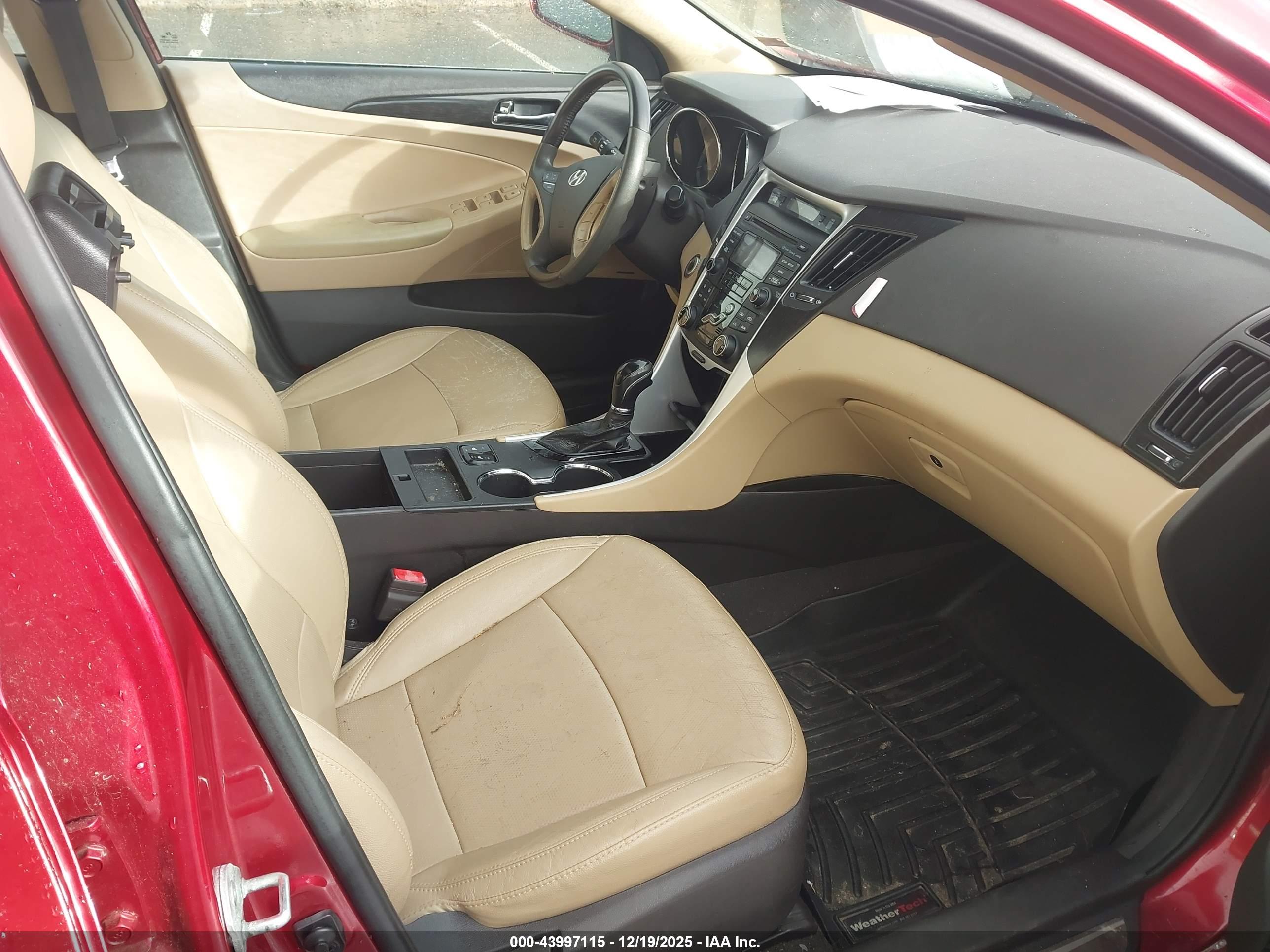 HYUNDAI SONATA image 5